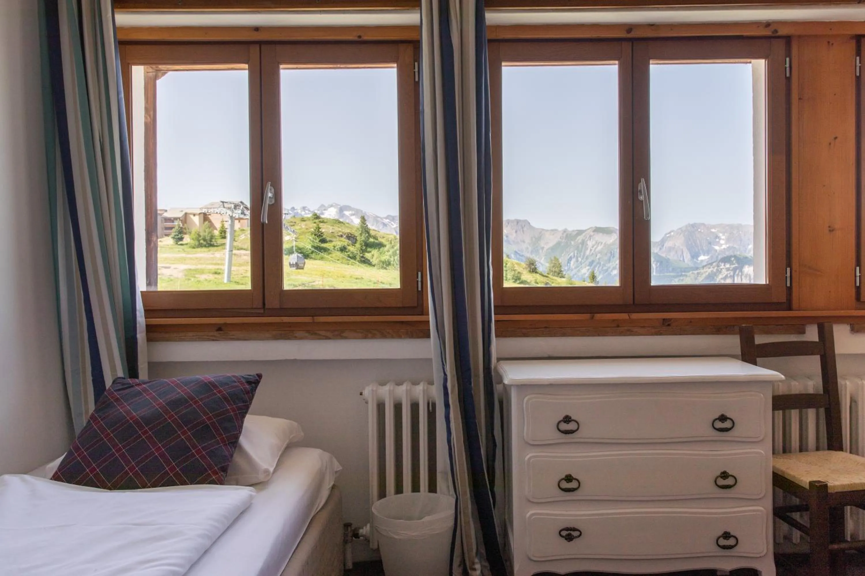 Bedroom in Hotel le Chamois