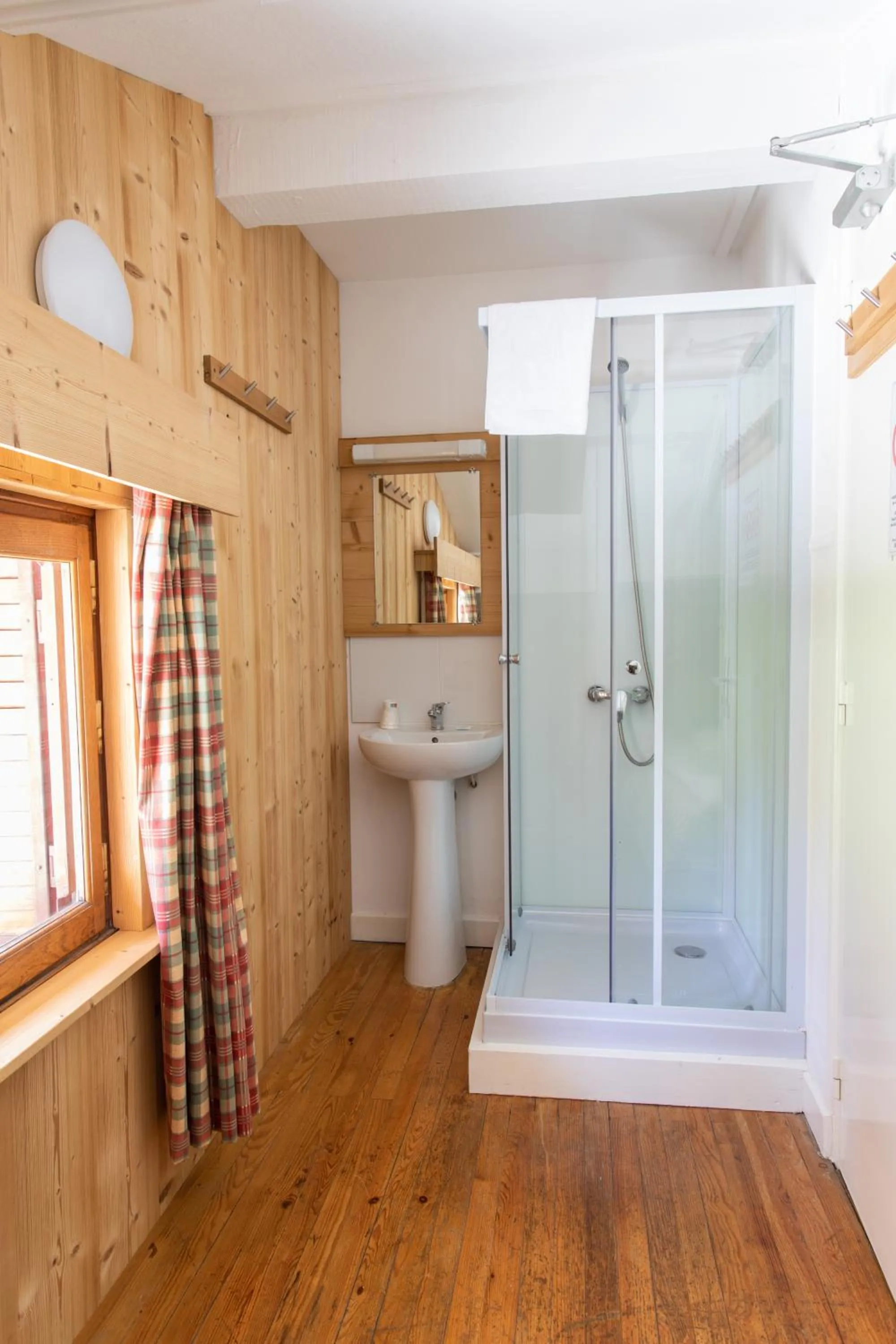 Shower in Hotel le Chamois