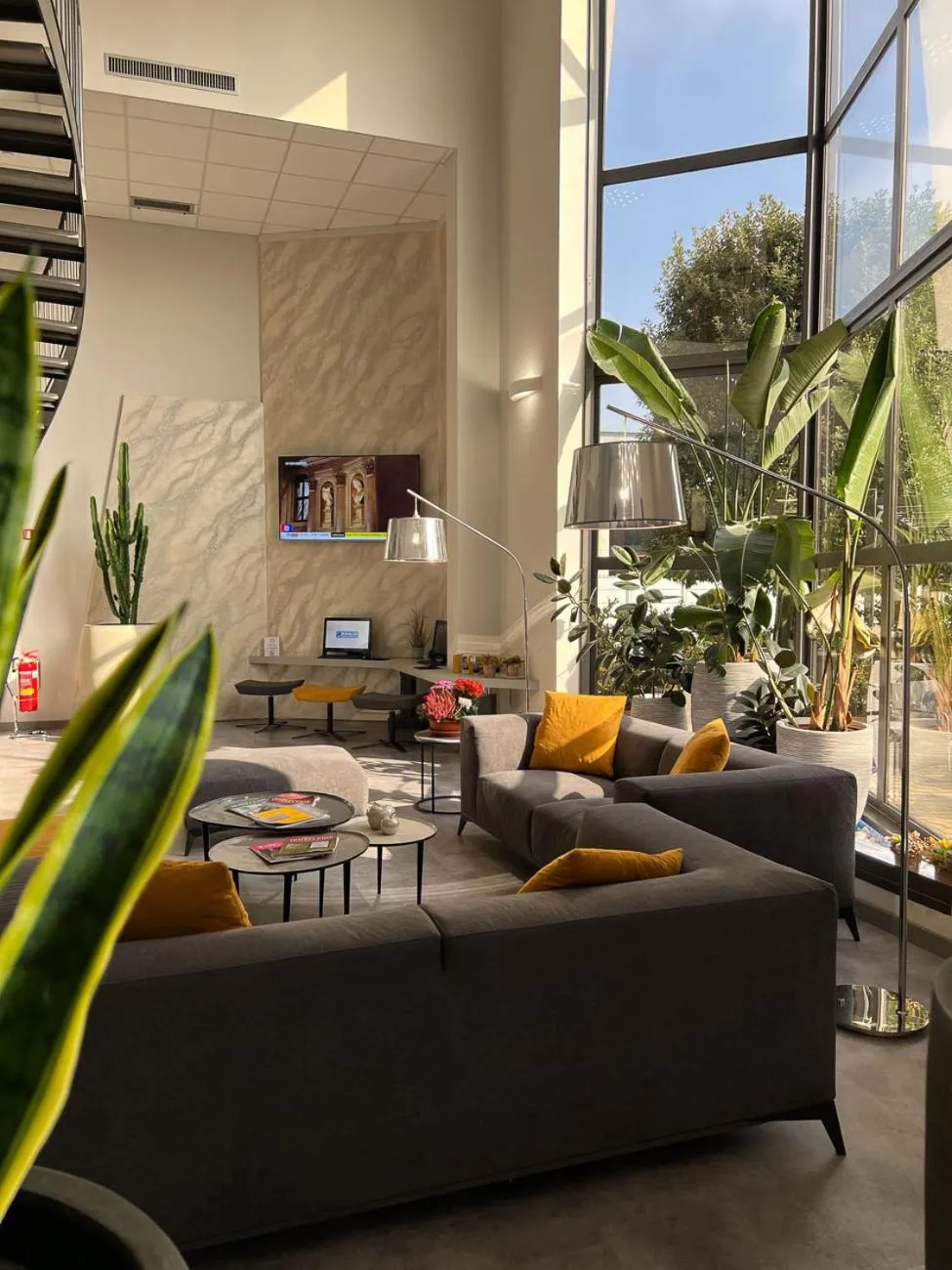 Lobby or reception in Break Hotel