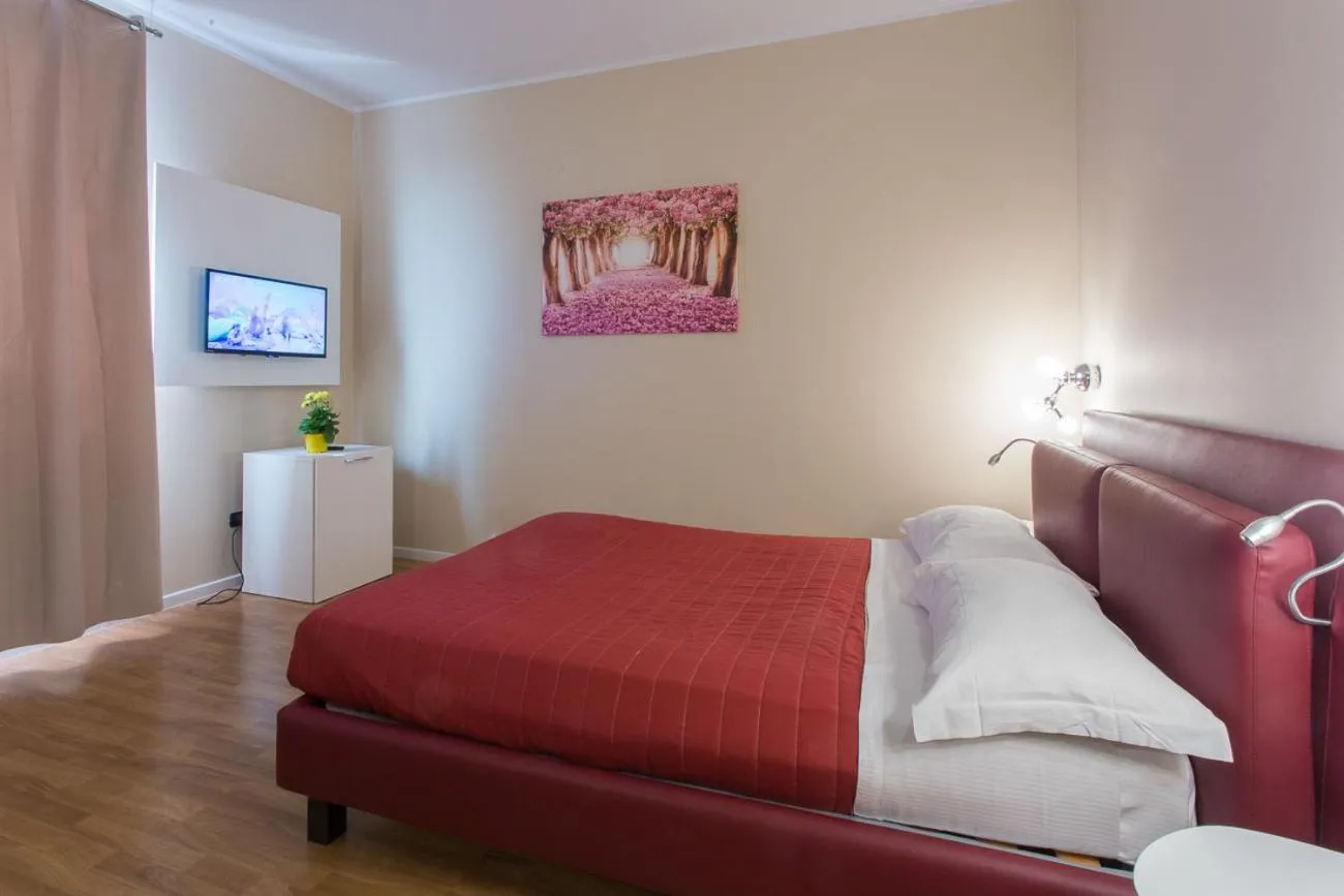 Bedroom, Bed in Break Hotel