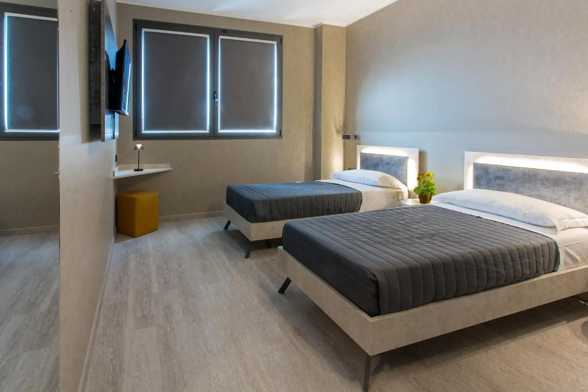 Bedroom, Bed in Break Hotel