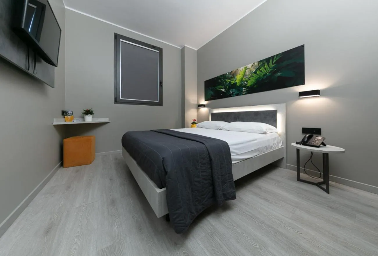 Bedroom, Bed in Break Hotel