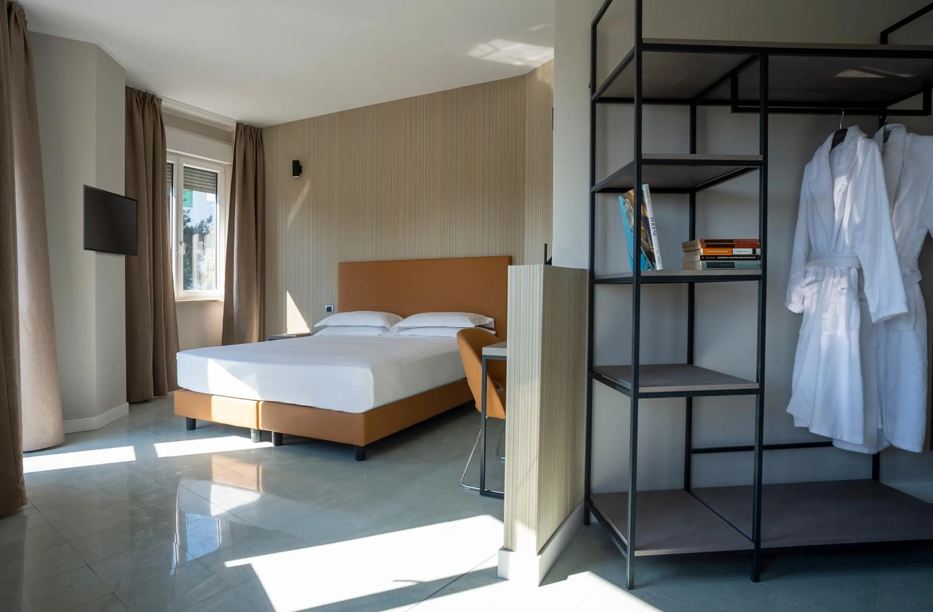 Photo of the whole room, Bed in Allegroitalia La Spezia 5 Terre