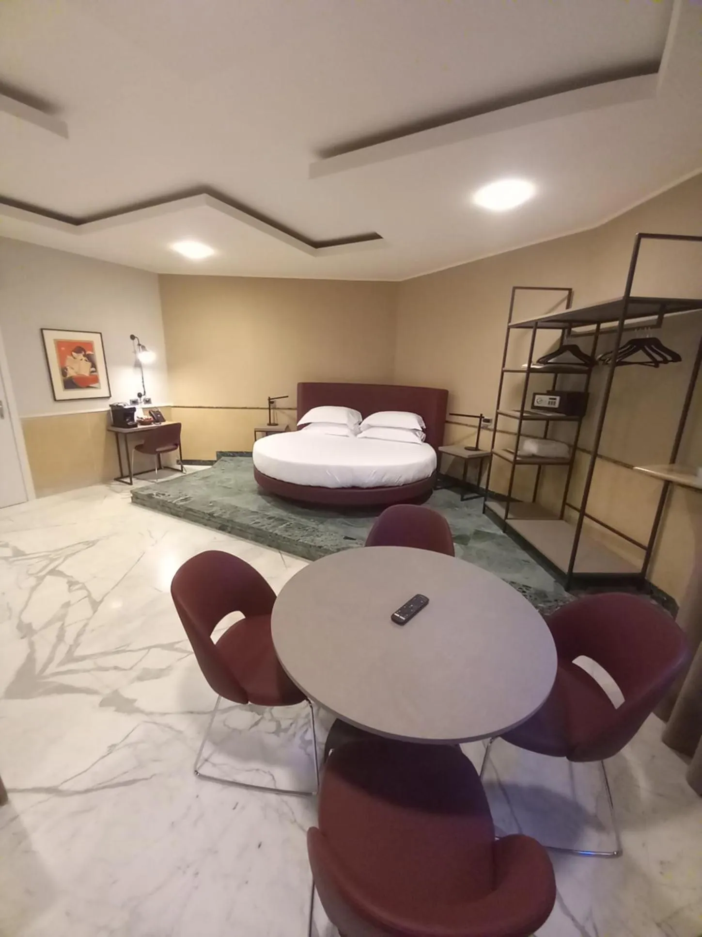 Photo of the whole room, Bed in Allegroitalia La Spezia 5 Terre