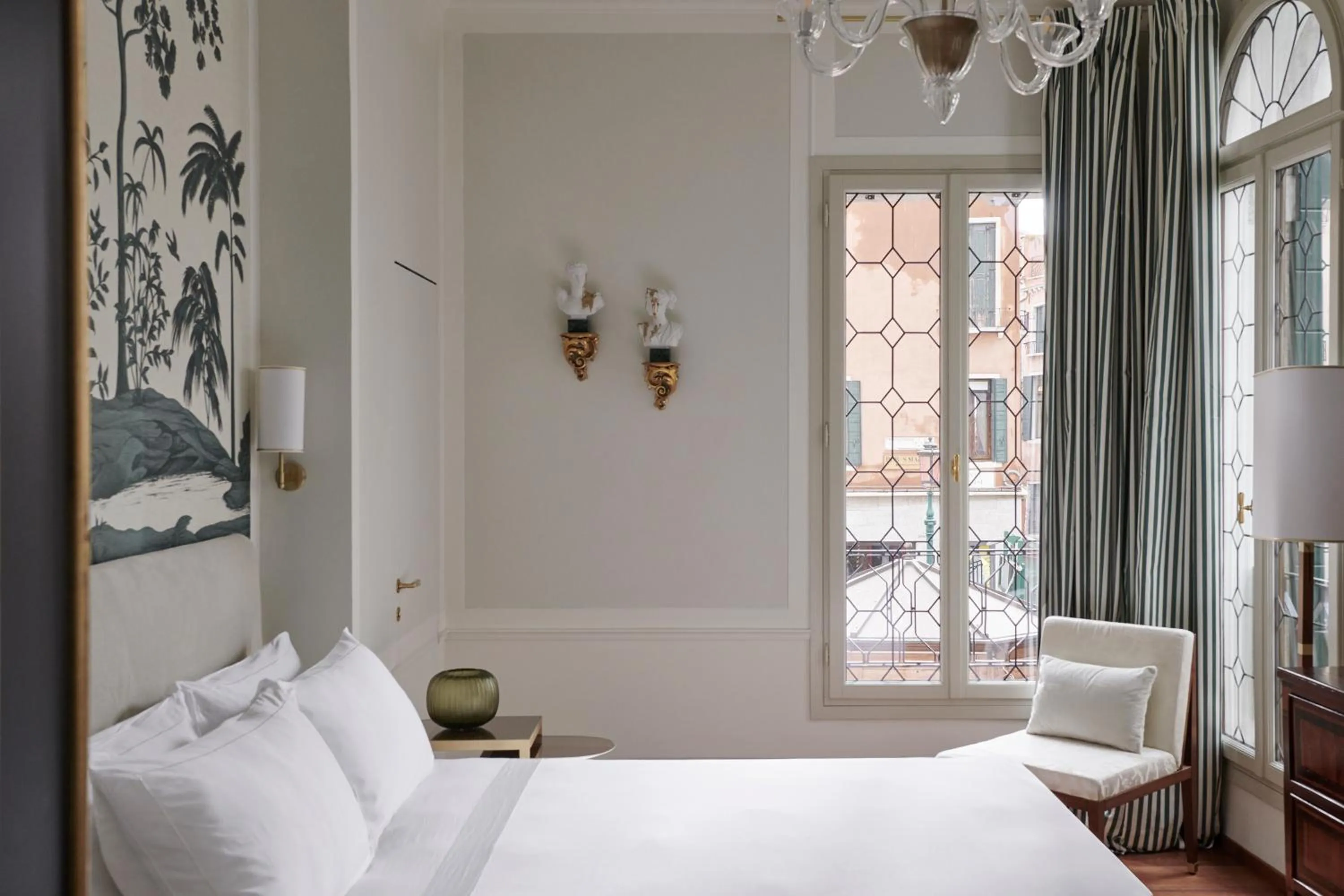 Bed in Violino d'Oro Venezia