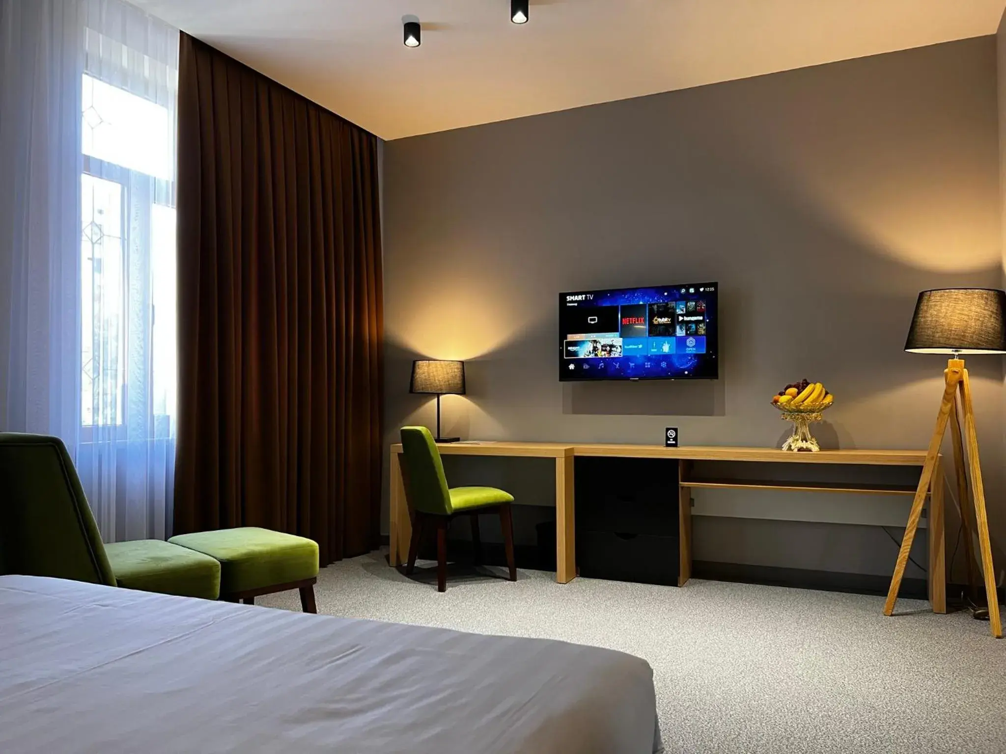 Superior King Room - single occupancy in King Plaza Superior King Room - single occupancy in King Plaza