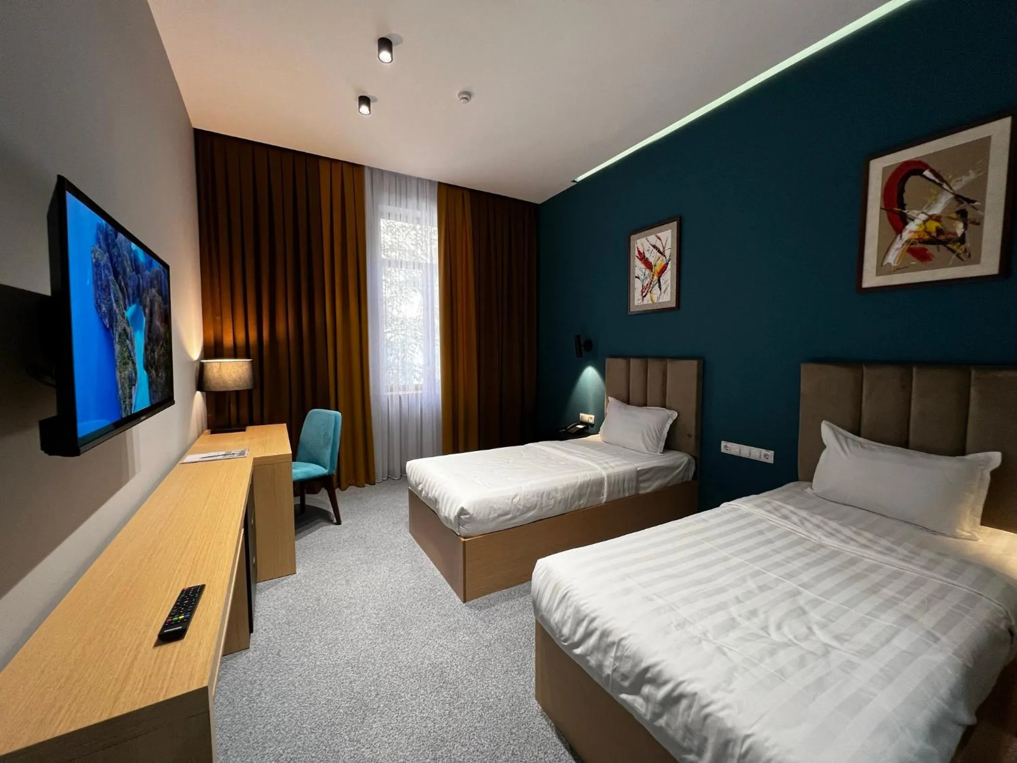 Bed in King Plaza Hotel