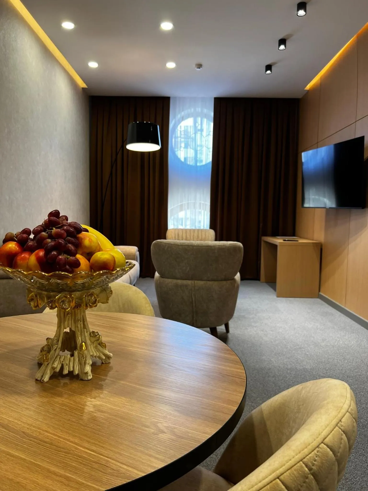 Dining area in King Plaza Hotel