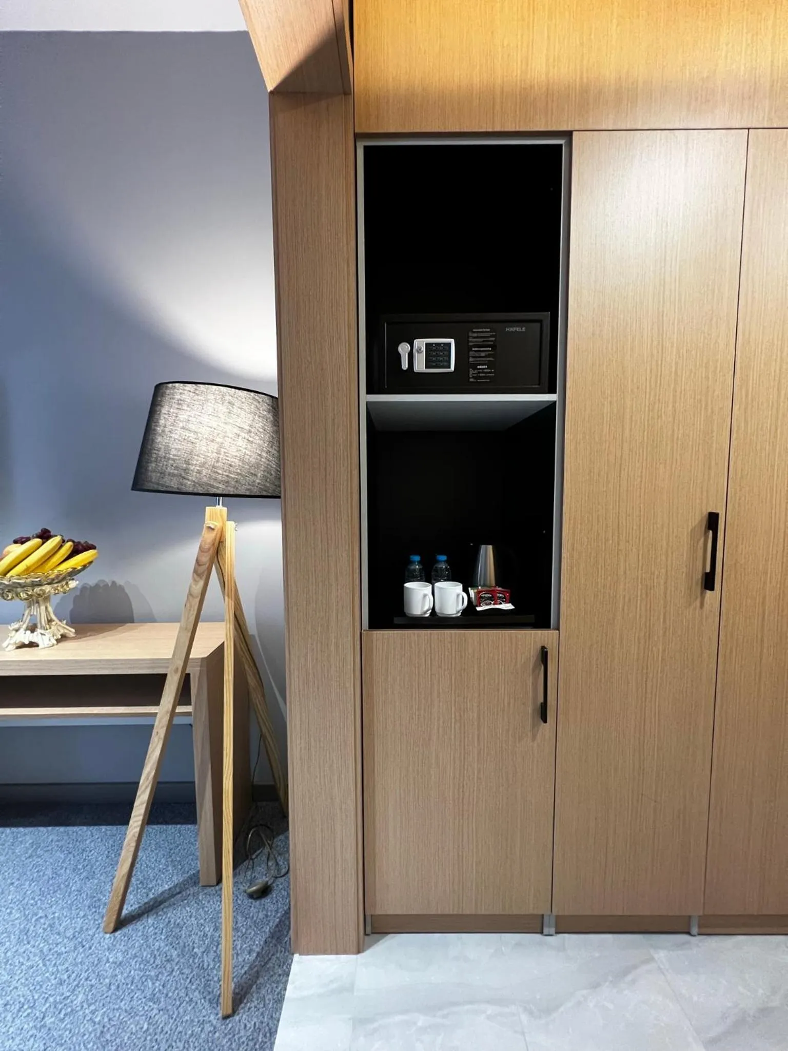 Bed in King Plaza Hotel