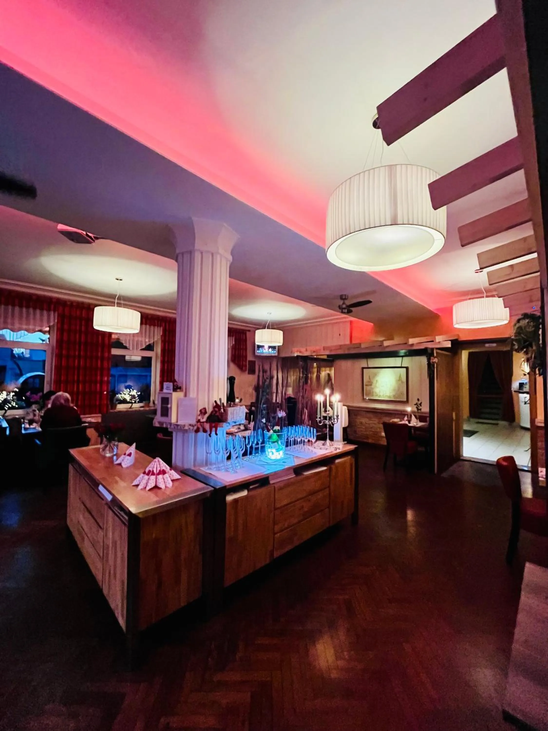 Restaurant/places to eat in Georgenberg