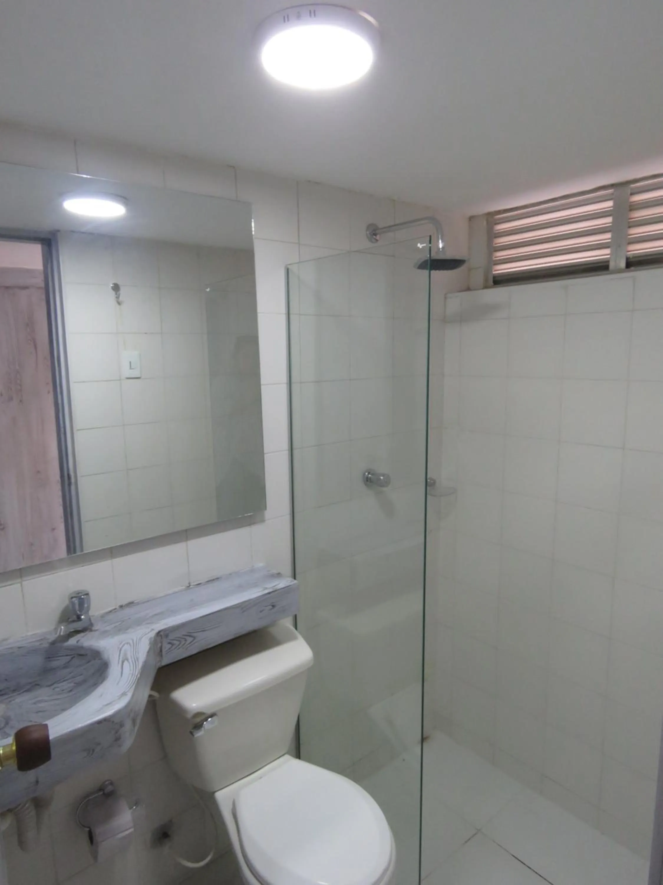 Shower in Hotel Rodadero Dorado Beach