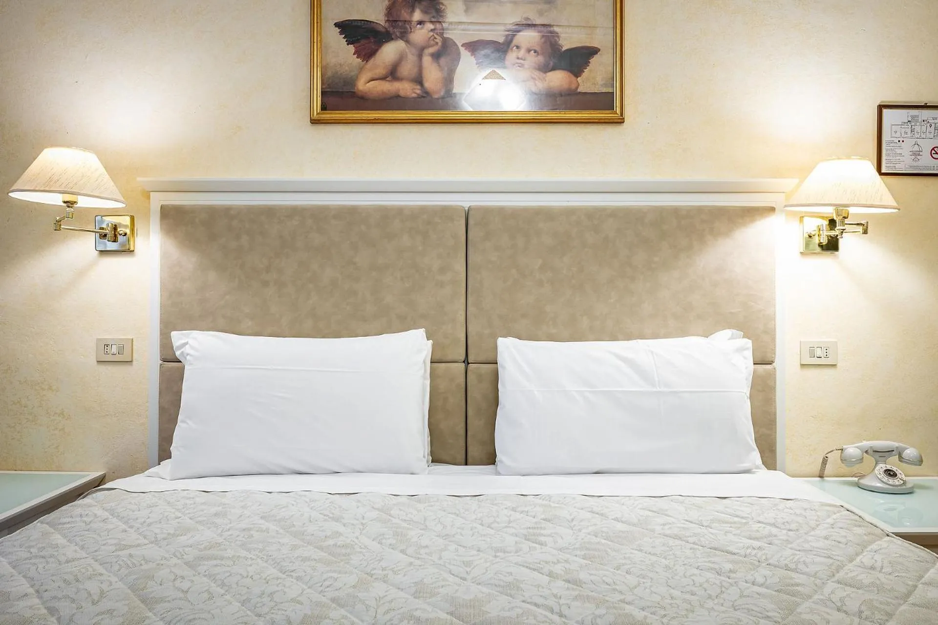 Bed in Hotel Alessandra