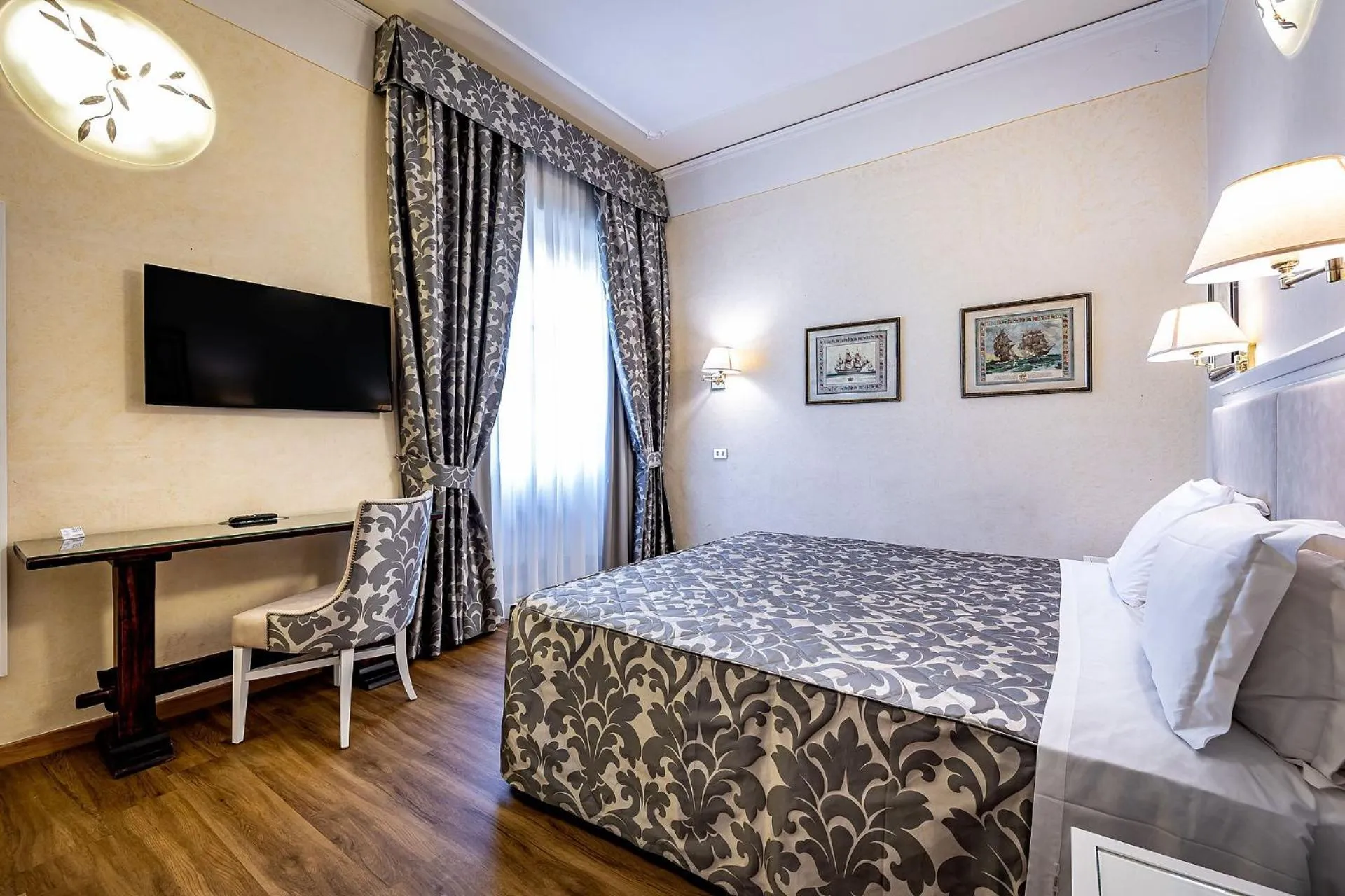 Photo of the whole room, Bed in Hotel Alessandra