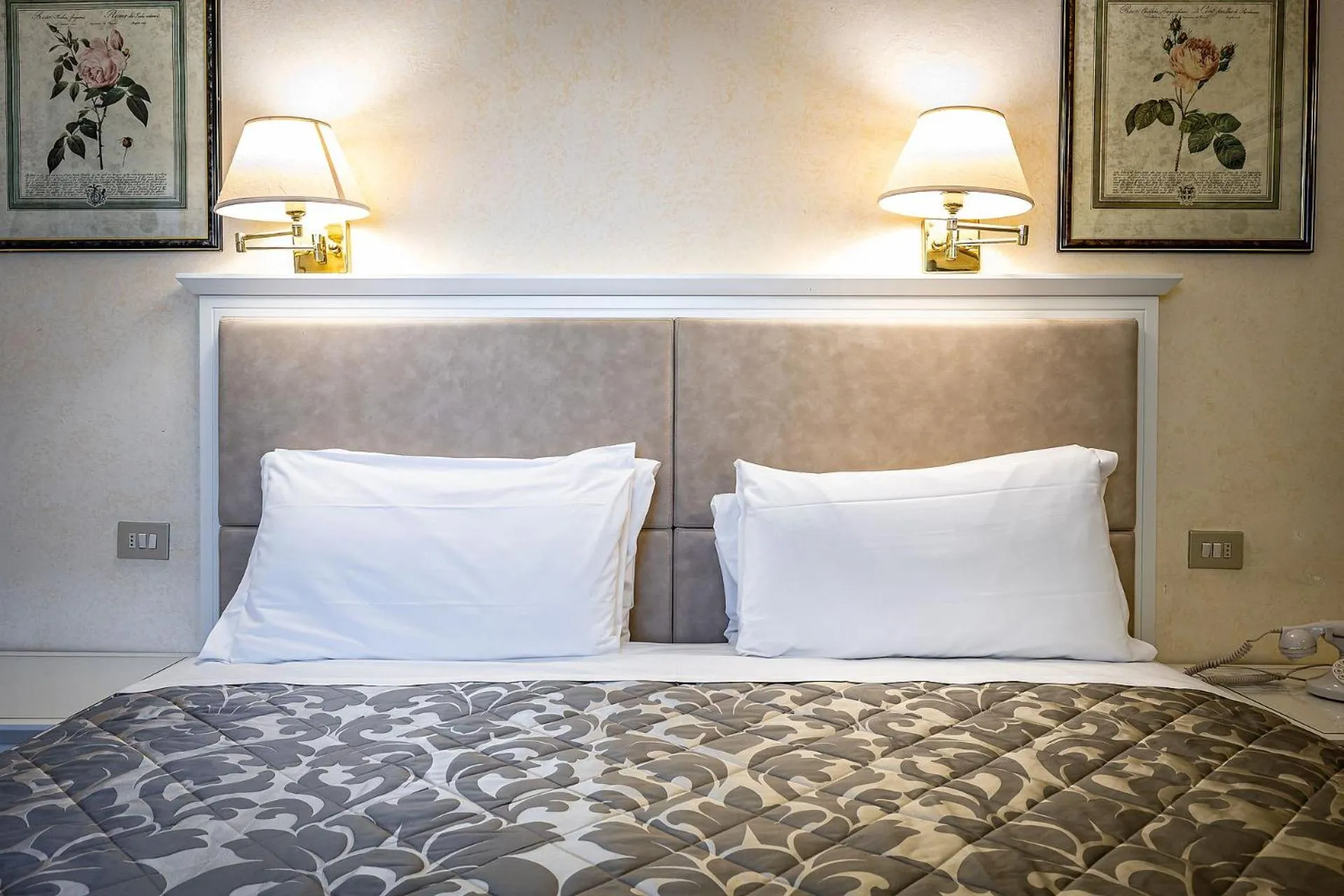 Bed in Hotel Alessandra