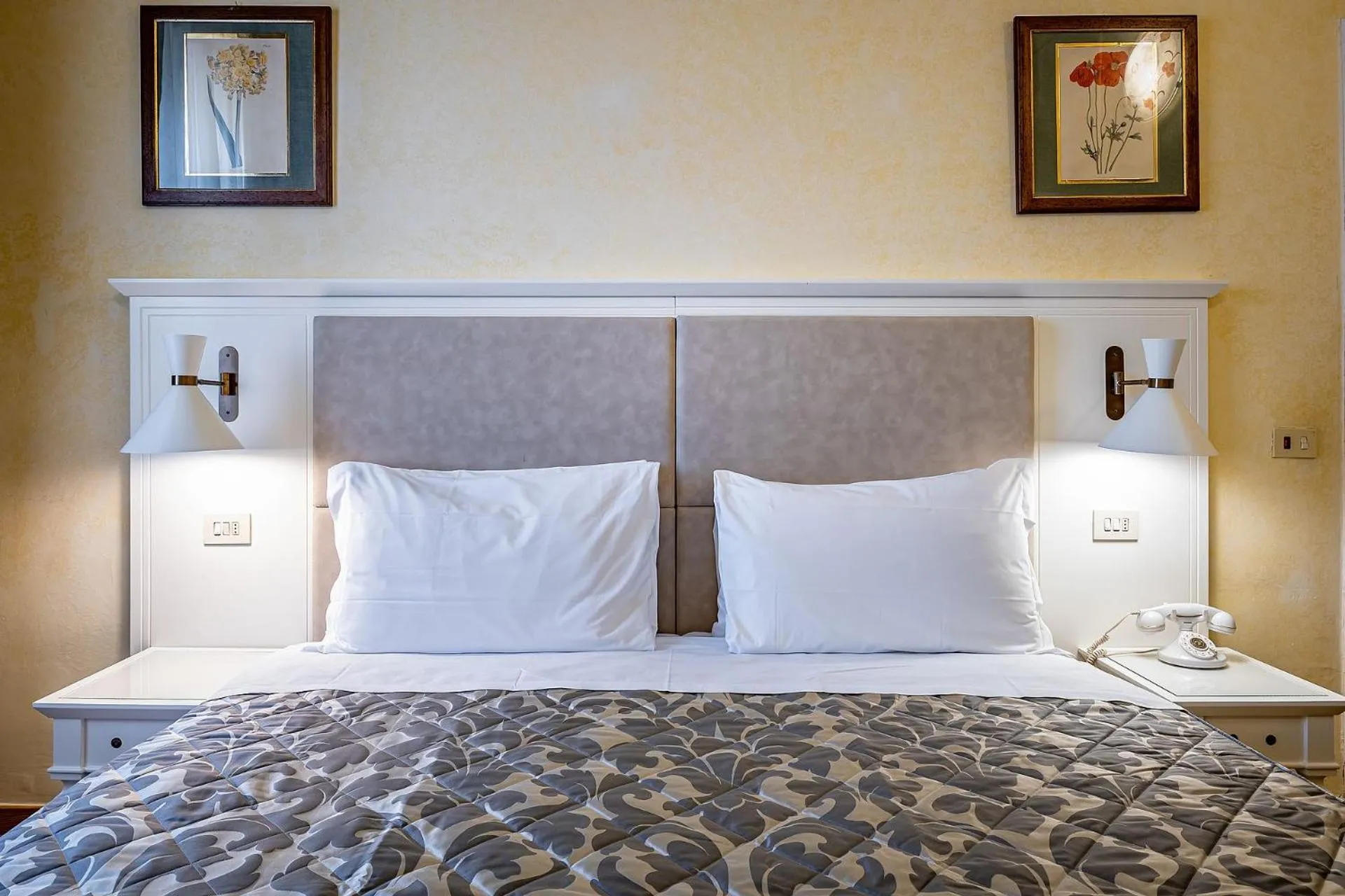 Bed in Hotel Alessandra