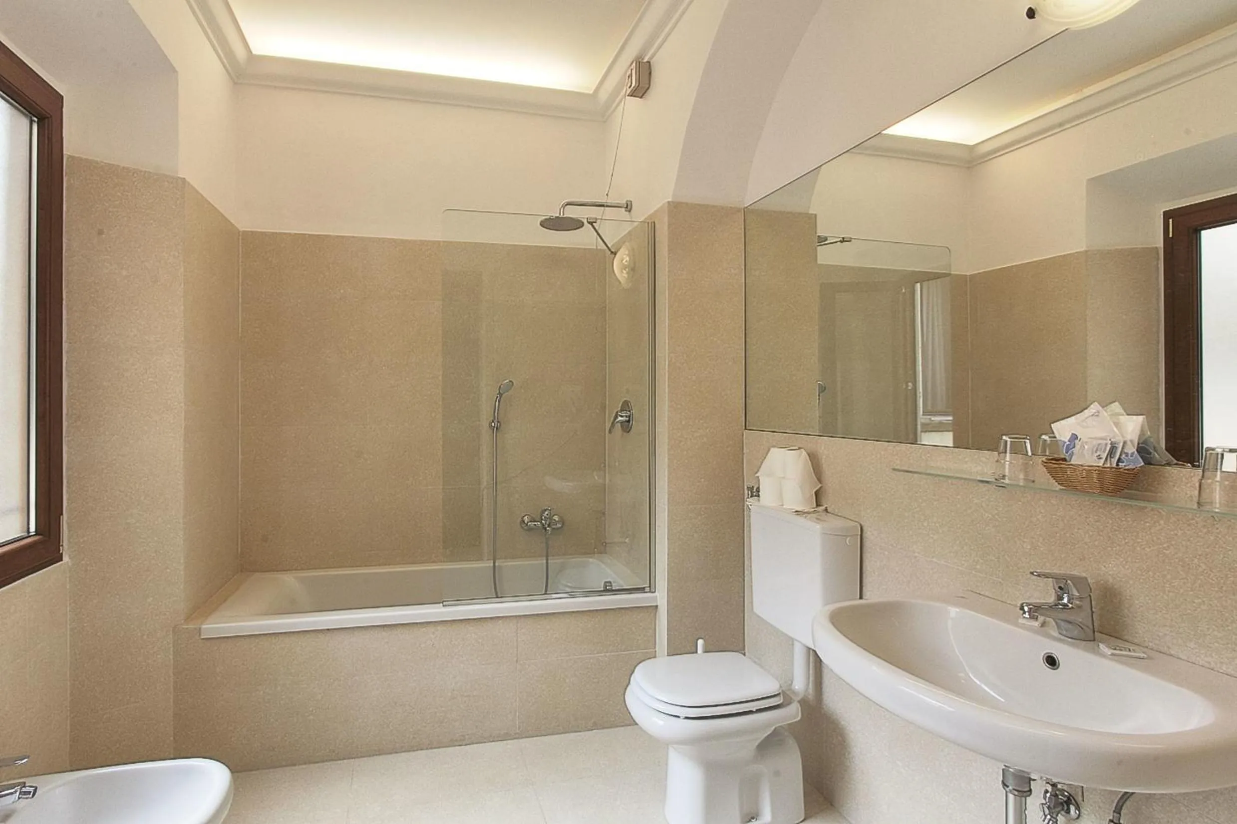 Shower in Hotel Alessandra