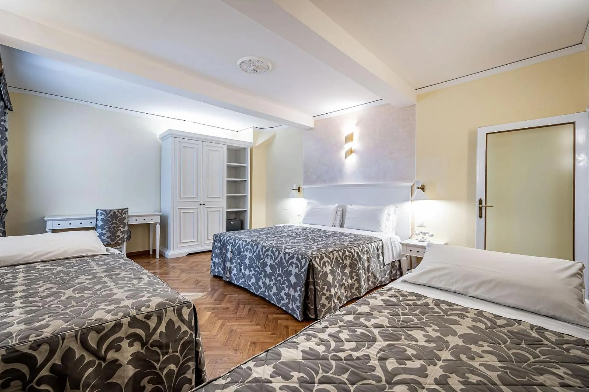 Photo of the whole room, Bed in Hotel Alessandra