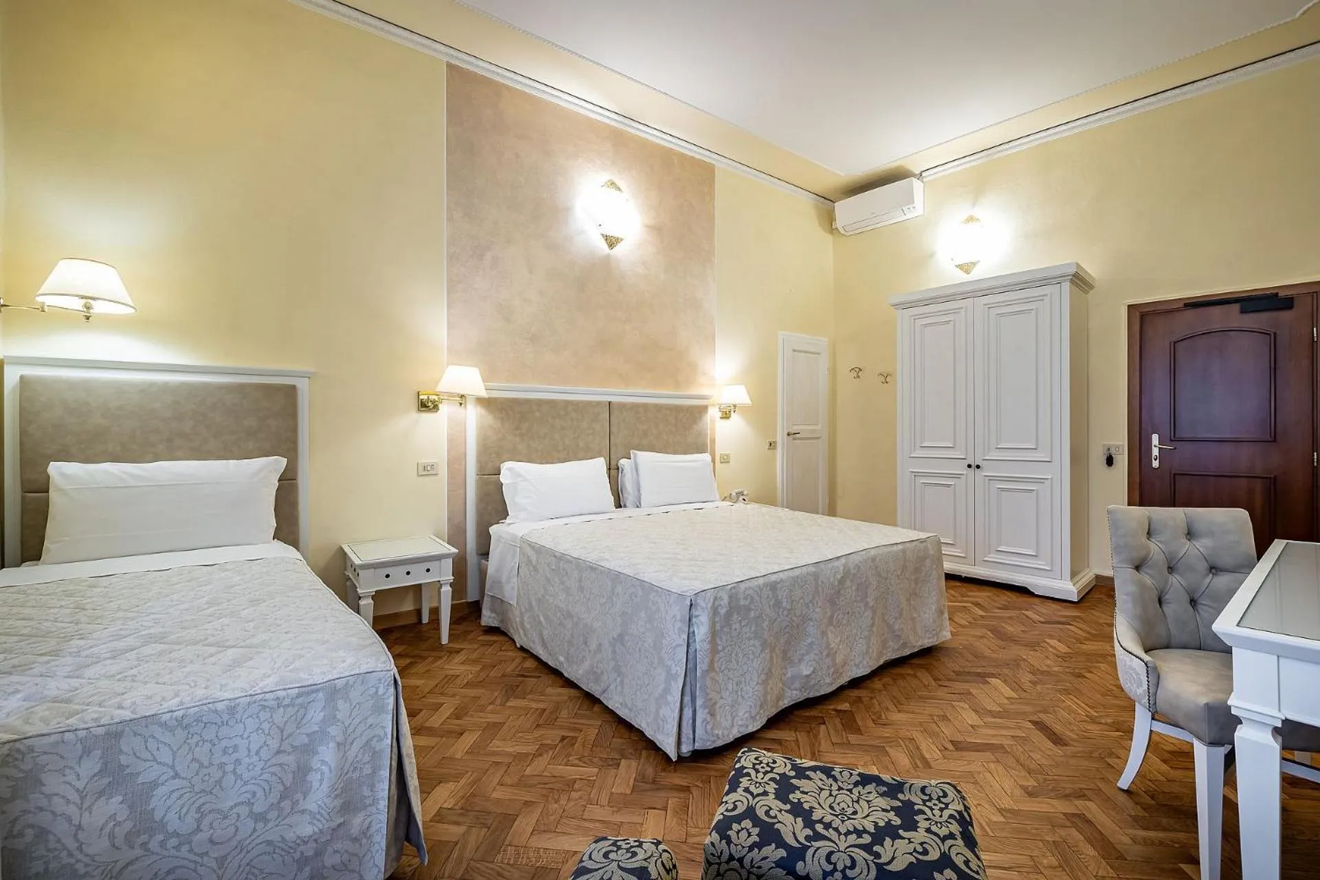 Photo of the whole room, Bed in Hotel Alessandra