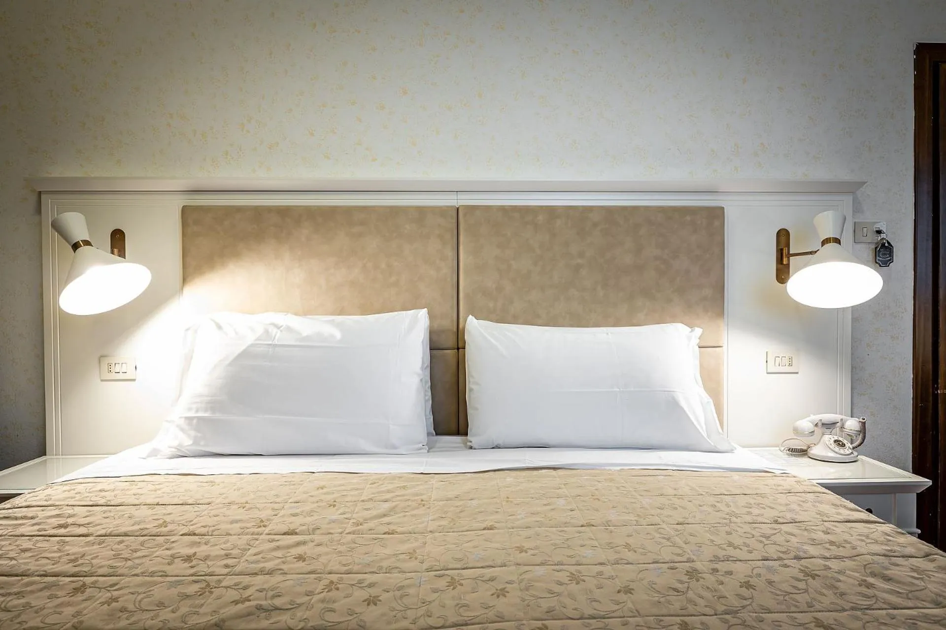 Bed in Hotel Alessandra