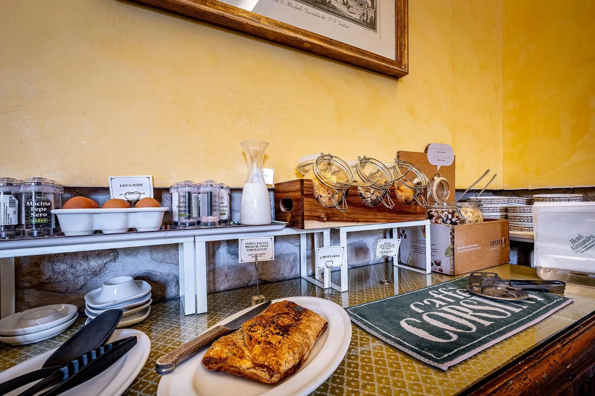 Restaurant/places to eat in Hotel Alessandra