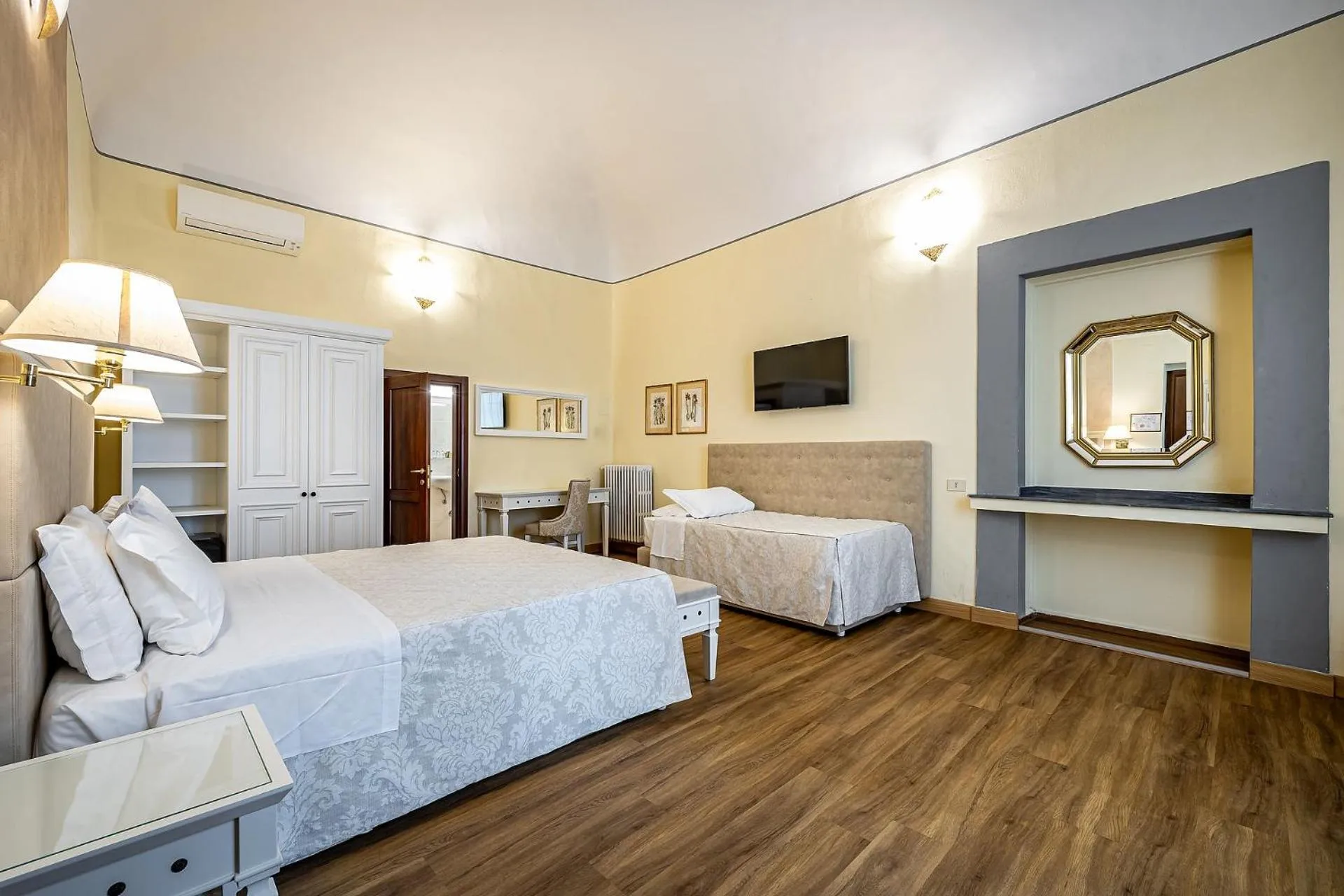 Photo of the whole room, Bed in Hotel Alessandra