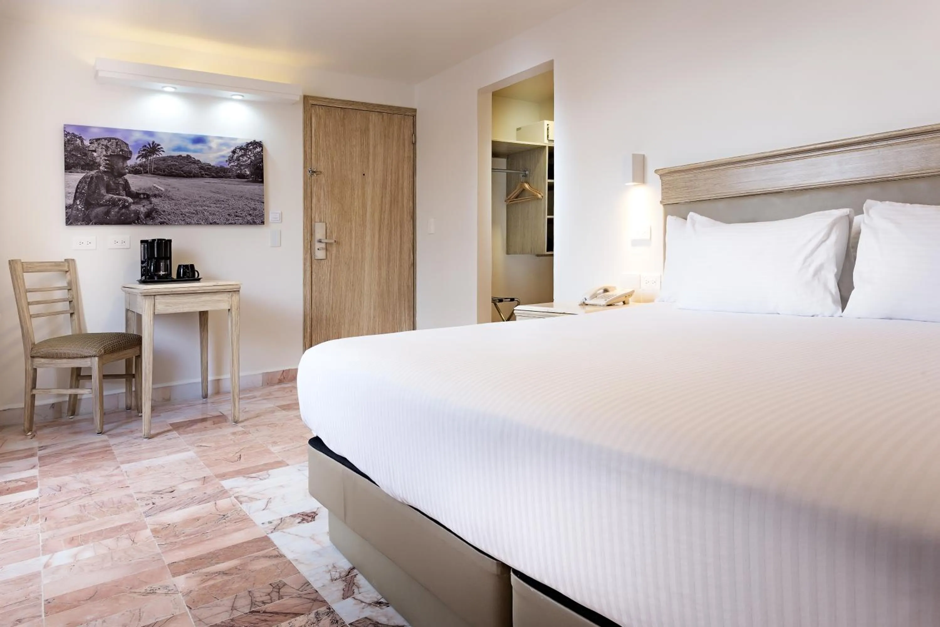 Decorative detail, Bed in Gamma Villahermosa Centro