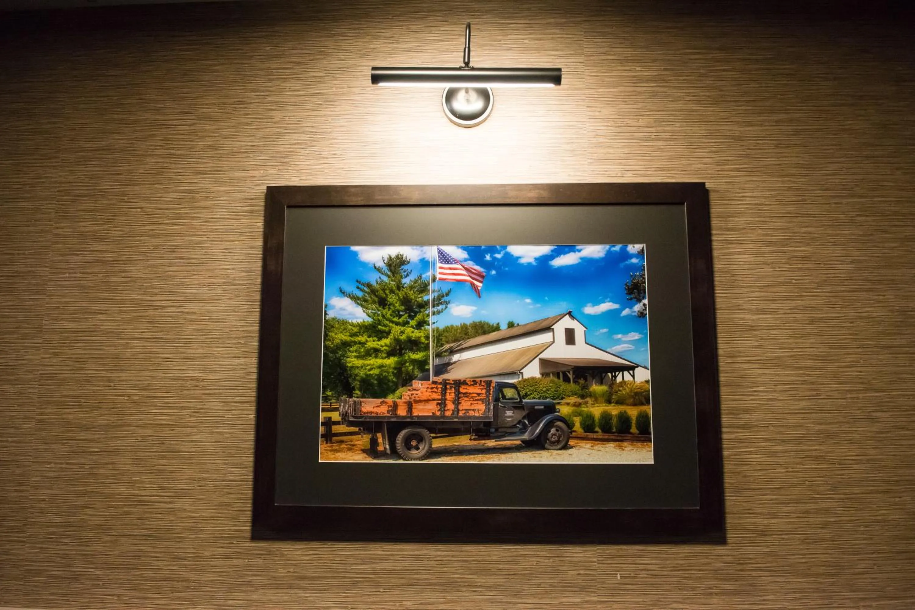 Decorative detail in Distill-Inn