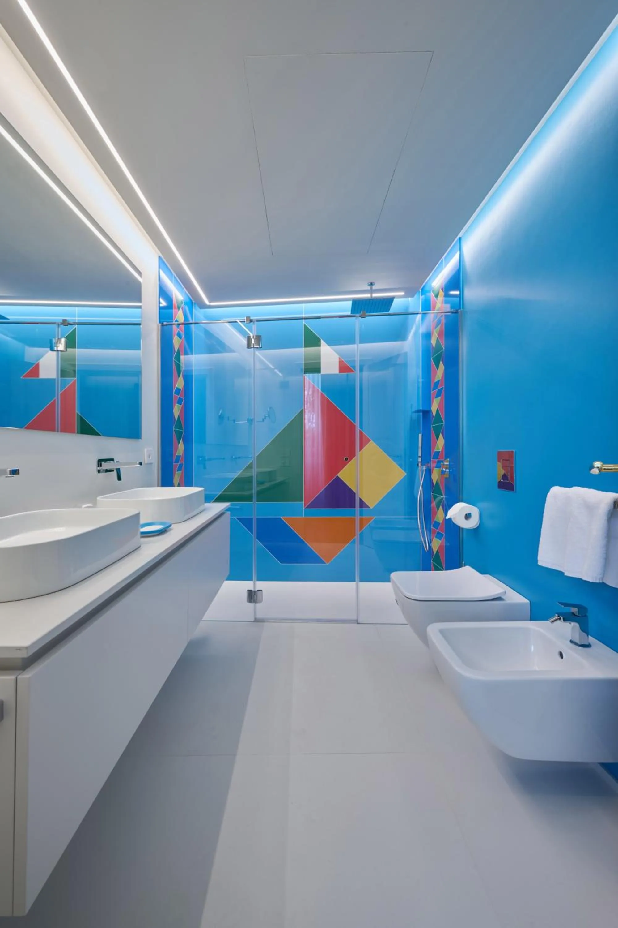 Bathroom in Byblos Art Hotel Villa Amistà