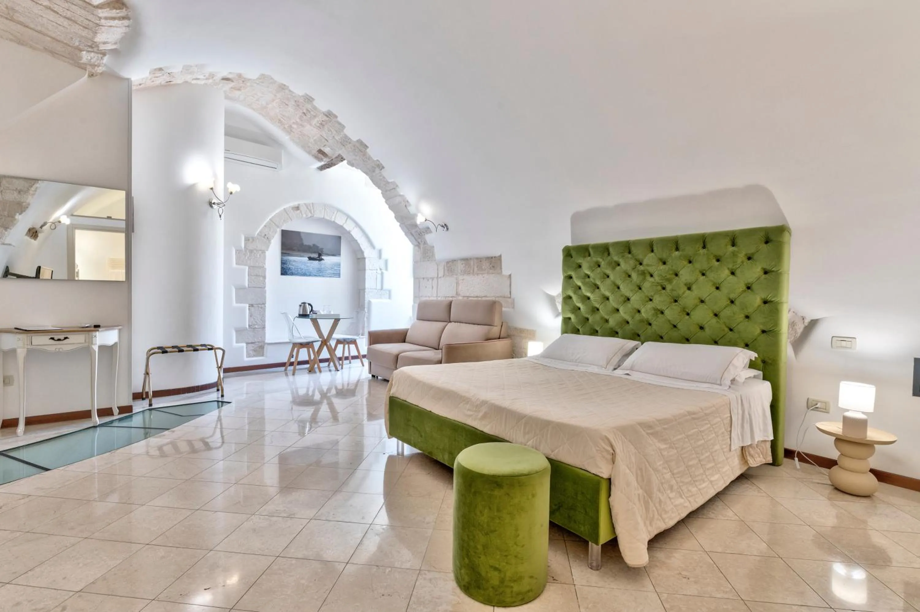 Photo of the whole room, Bed in Hotel La Terra