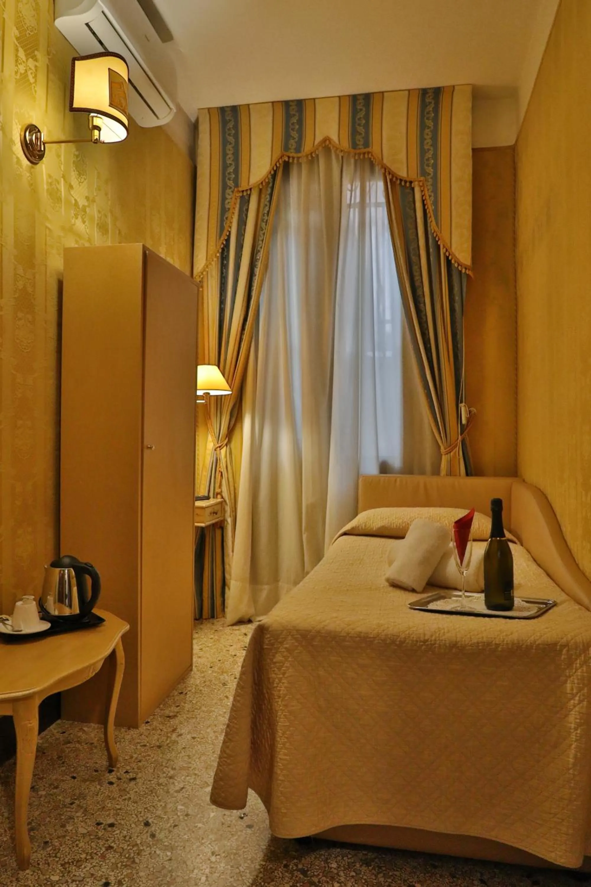 Photo of the whole room, Bed in Hotel Noemi