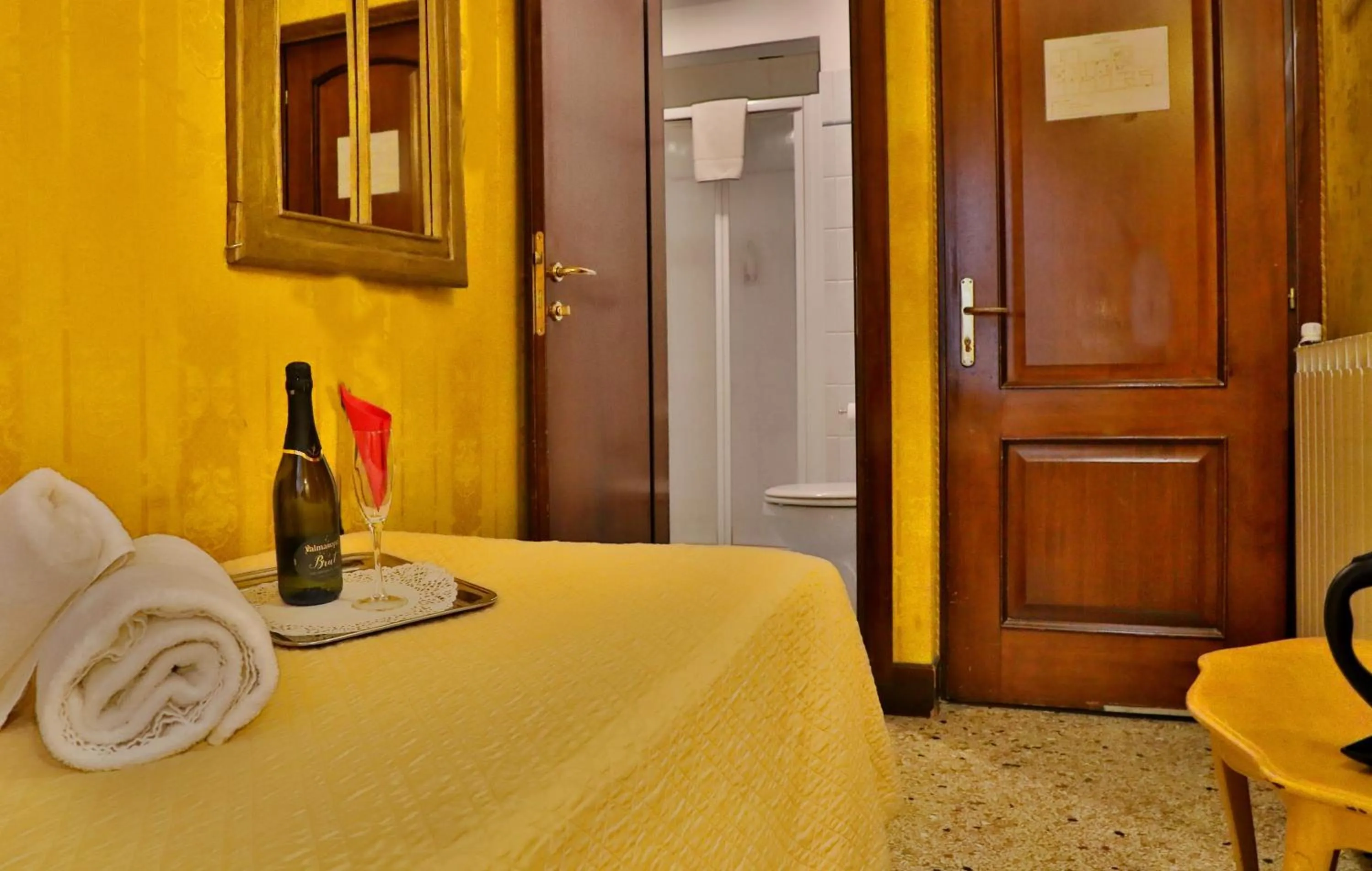 Photo of the whole room, Bed in Hotel Noemi