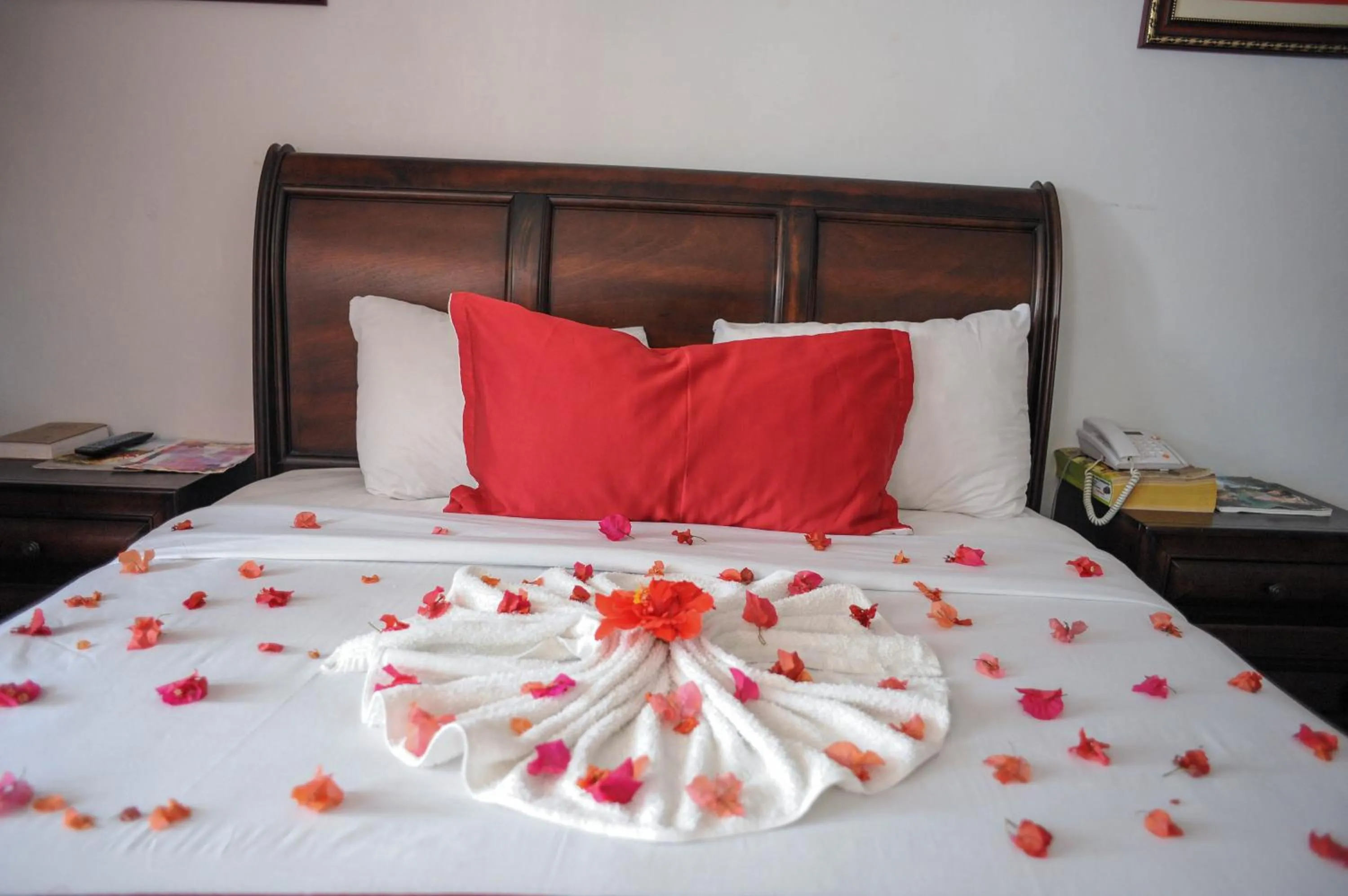 Bed in Glorianna Hotel