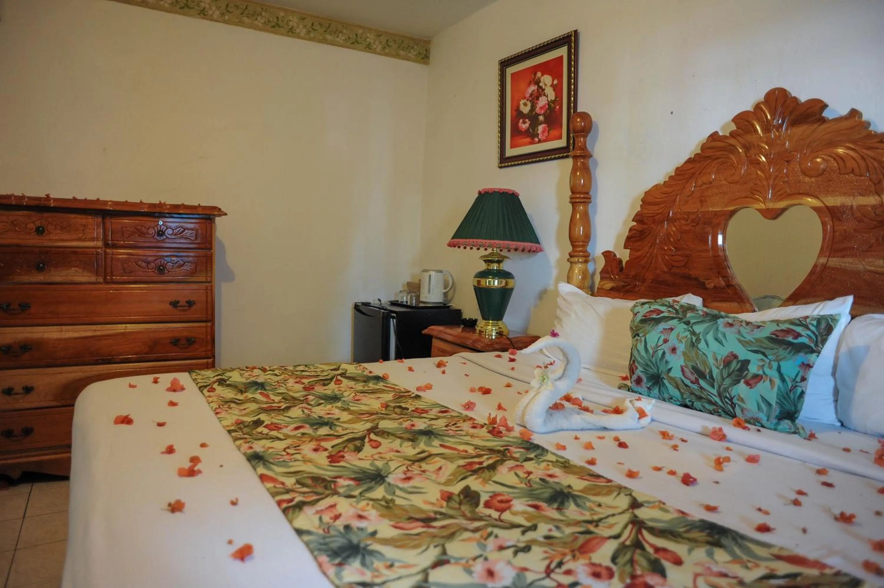 Bed in Glorianna Hotel