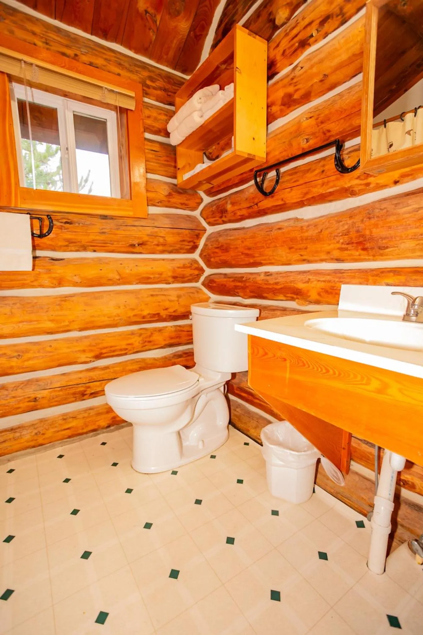 Crooked Creek Guest Ranch