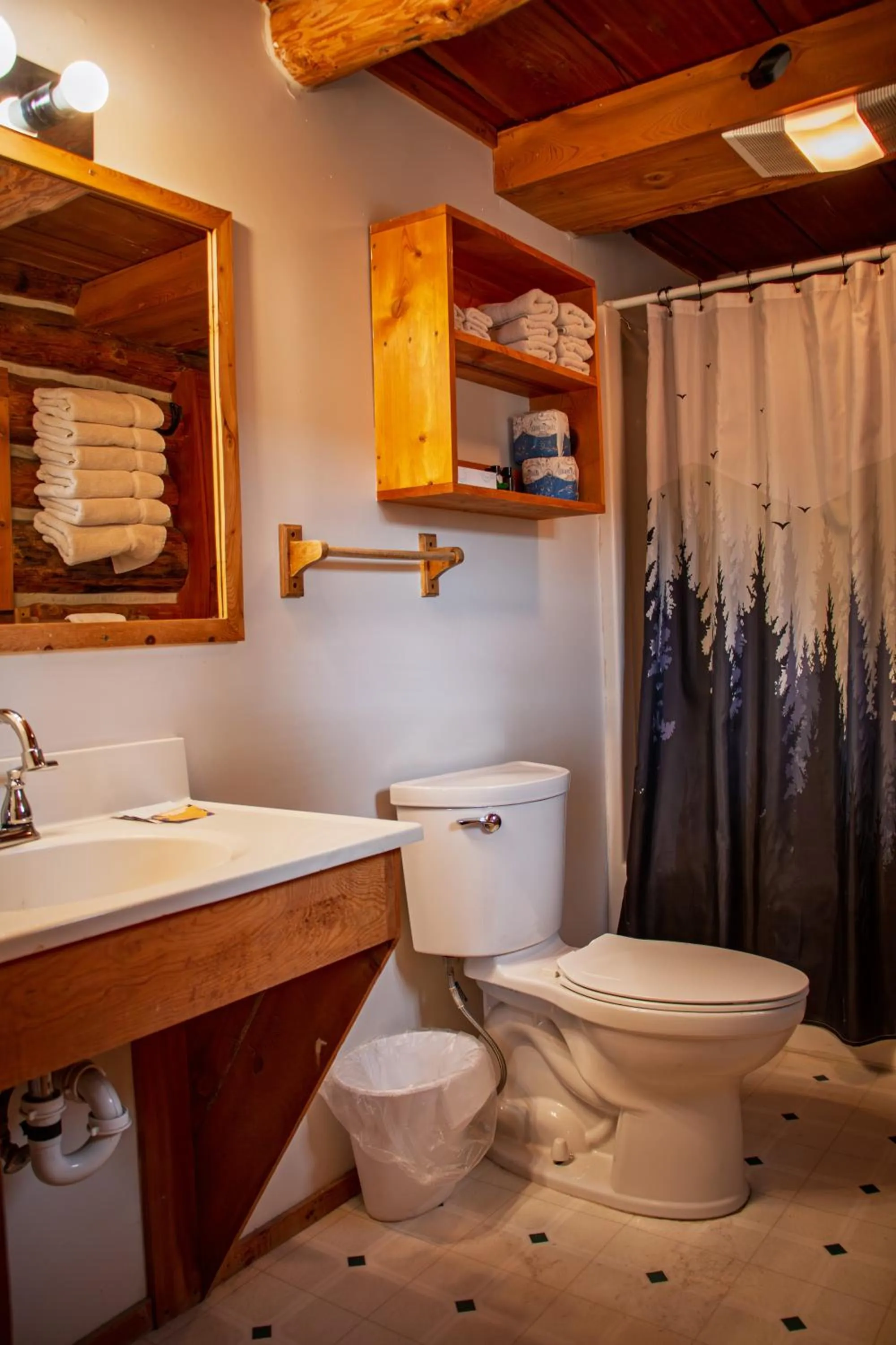 Crooked Creek Guest Ranch