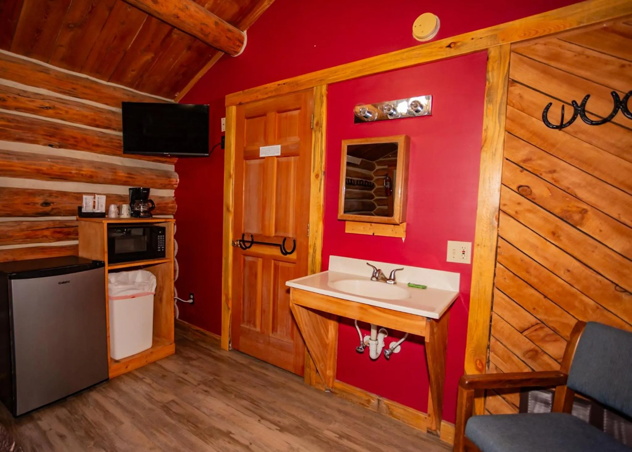 Crooked Creek Guest Ranch