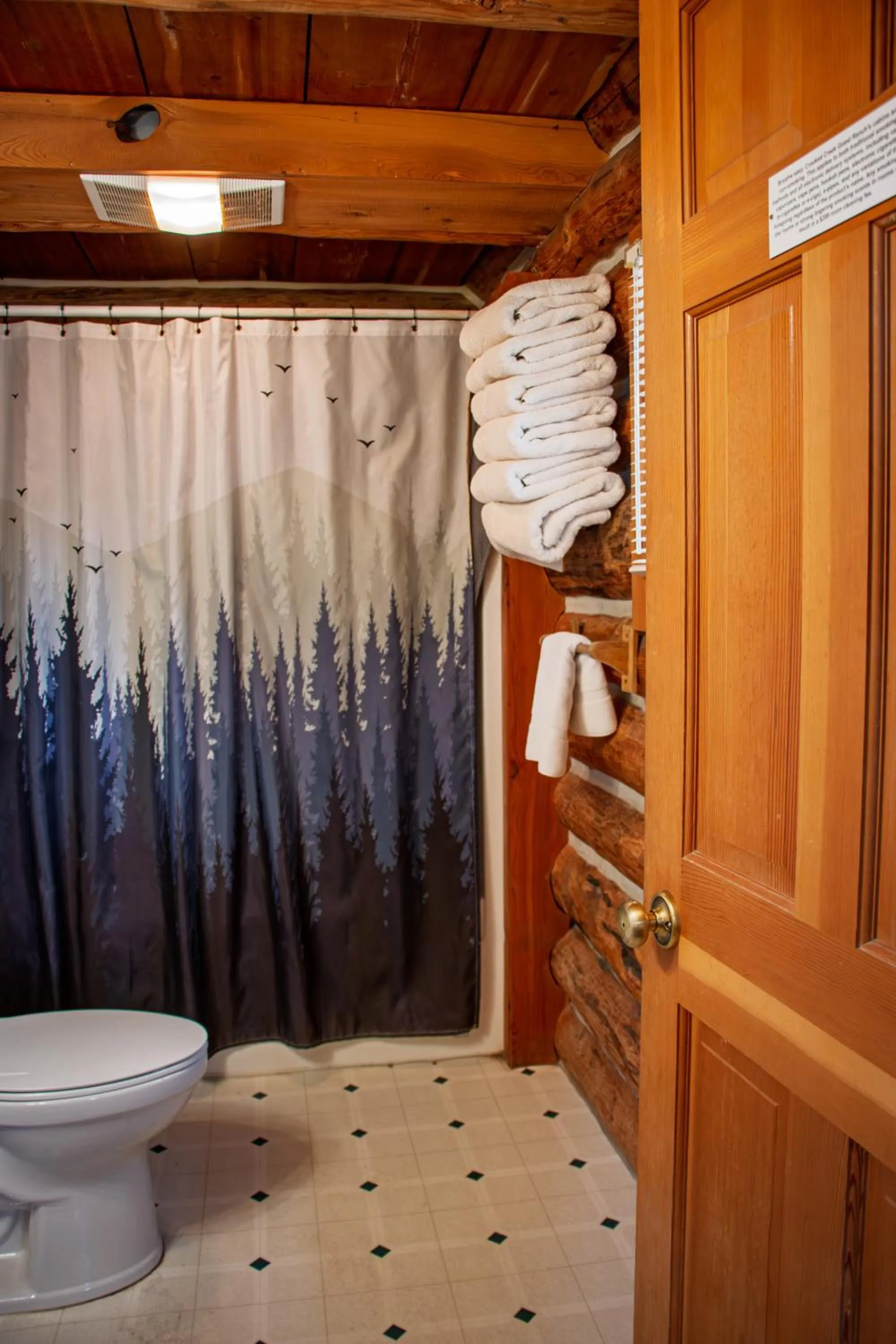 Crooked Creek Guest Ranch