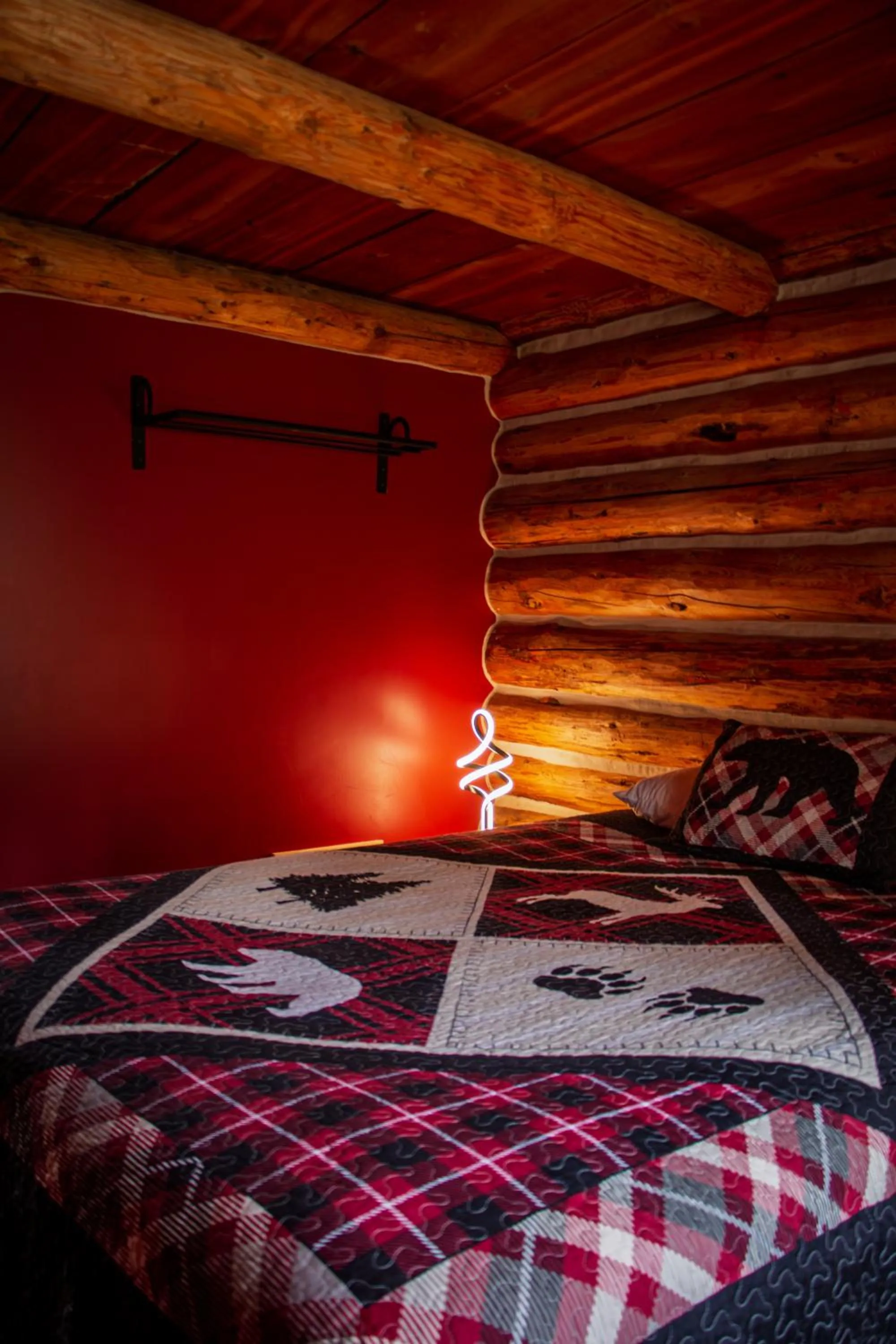 Bed in Crooked Creek Guest Ranch