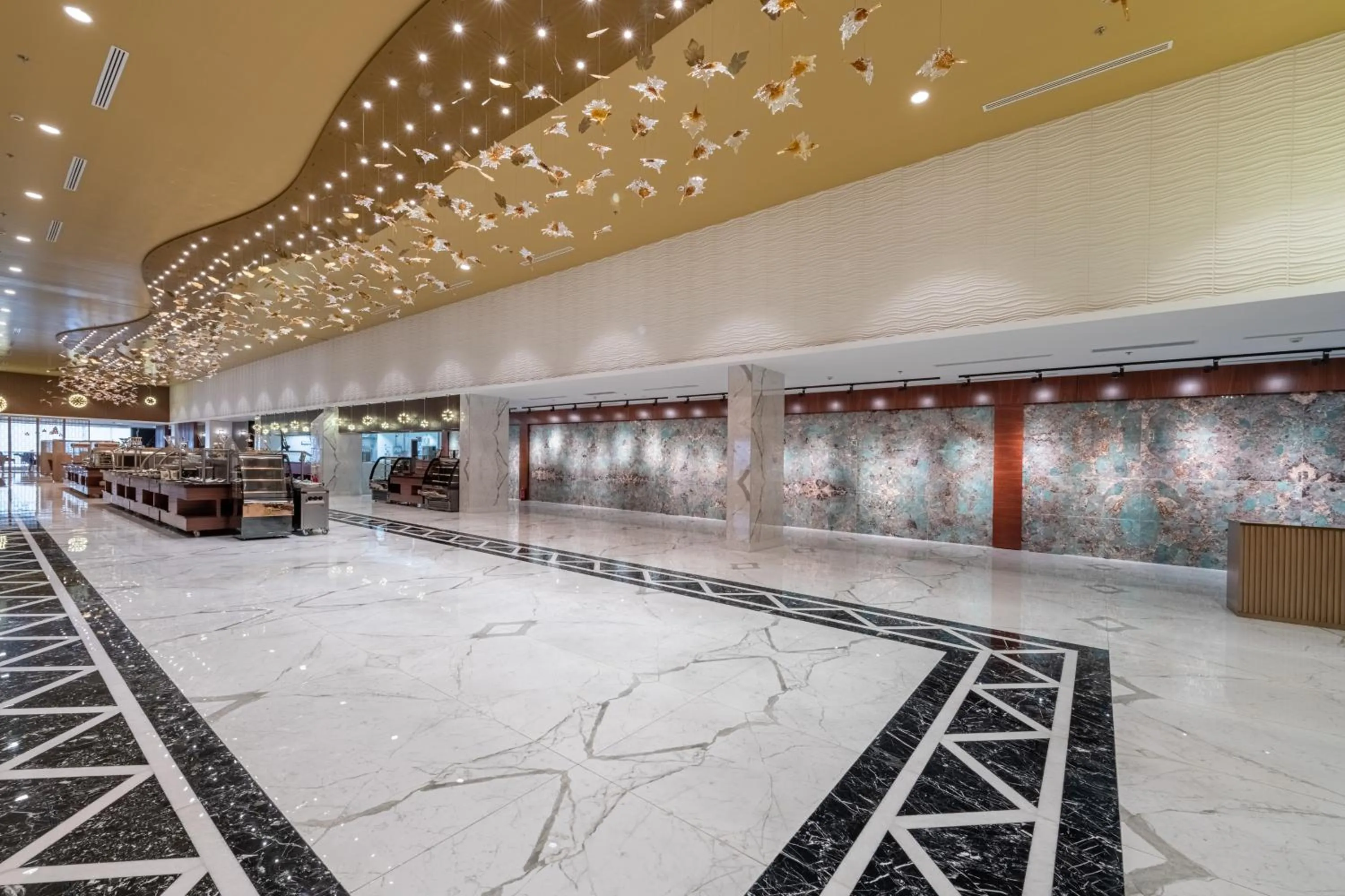 Restaurant/places to eat in Nivel Hotel Abha