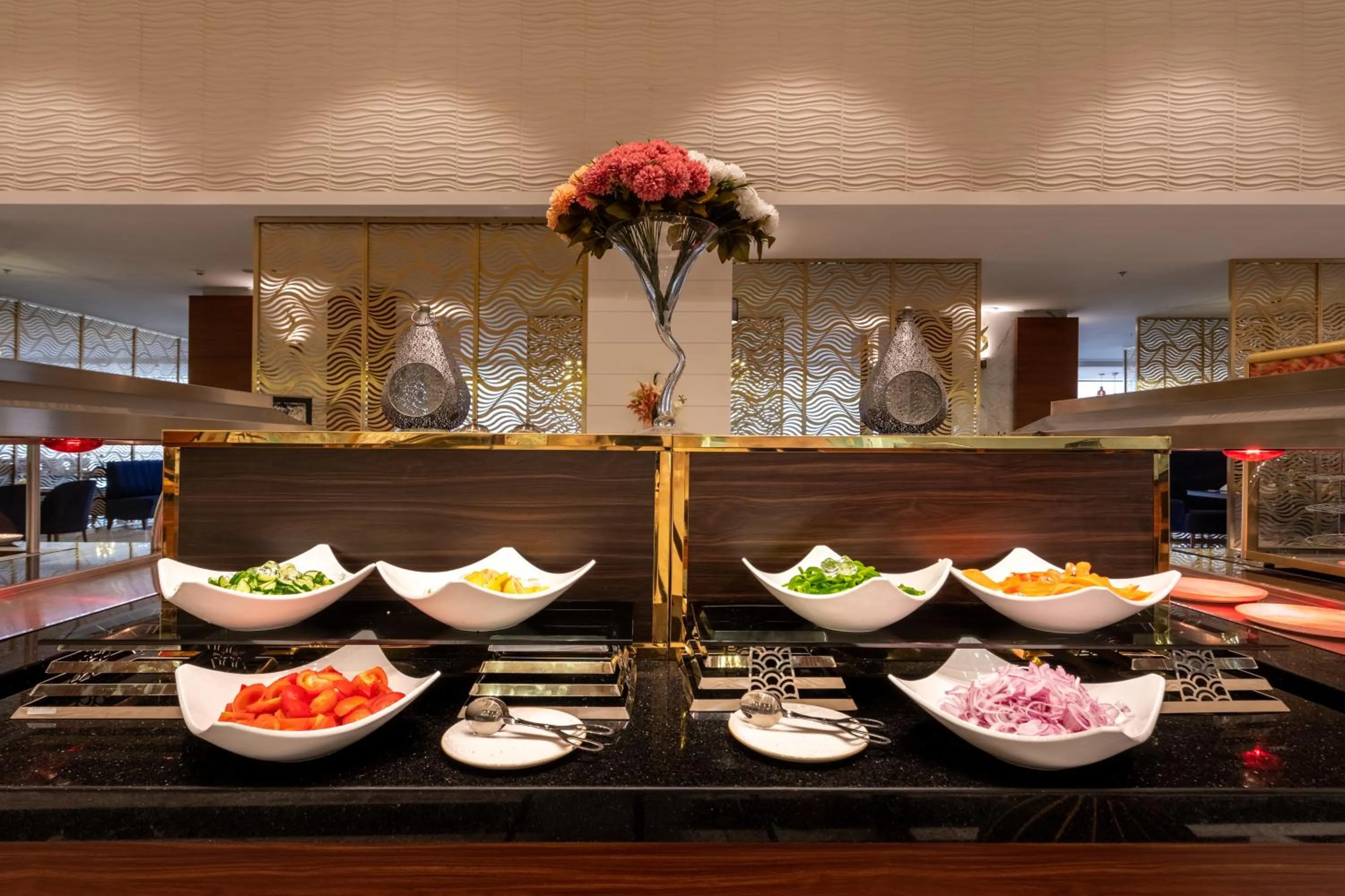 Restaurant/places to eat in Nivel Hotel Abha