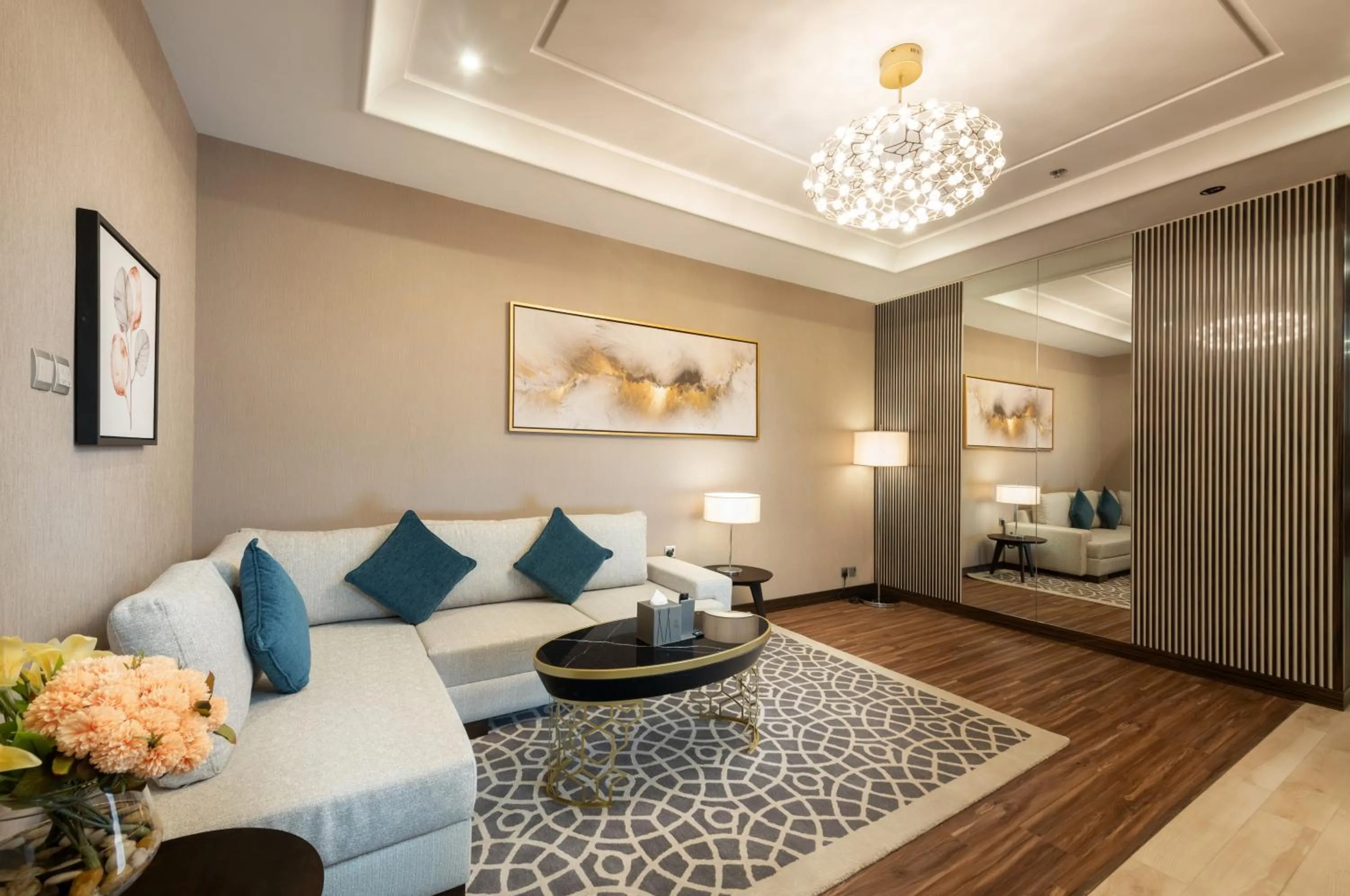 Living room, Bed in Nivel Hotel Abha