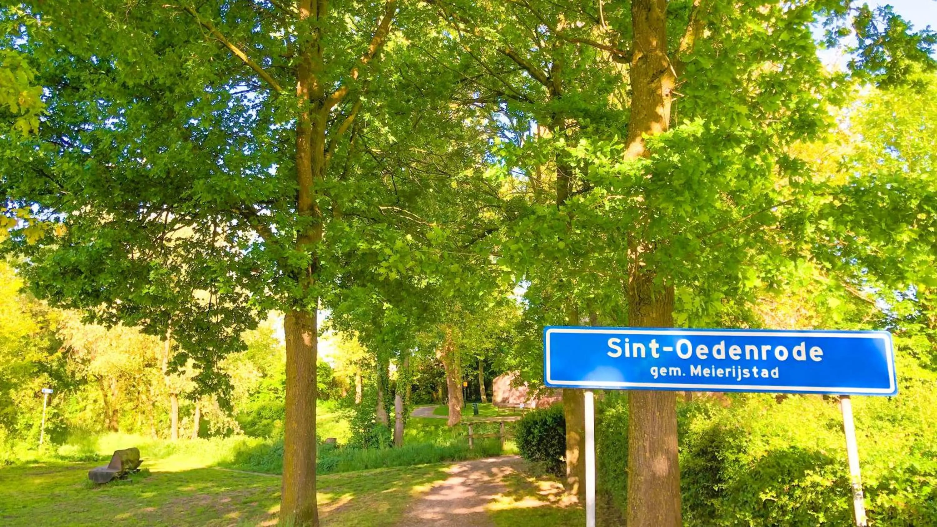 Aan het Dijksteegje Logies - B&B