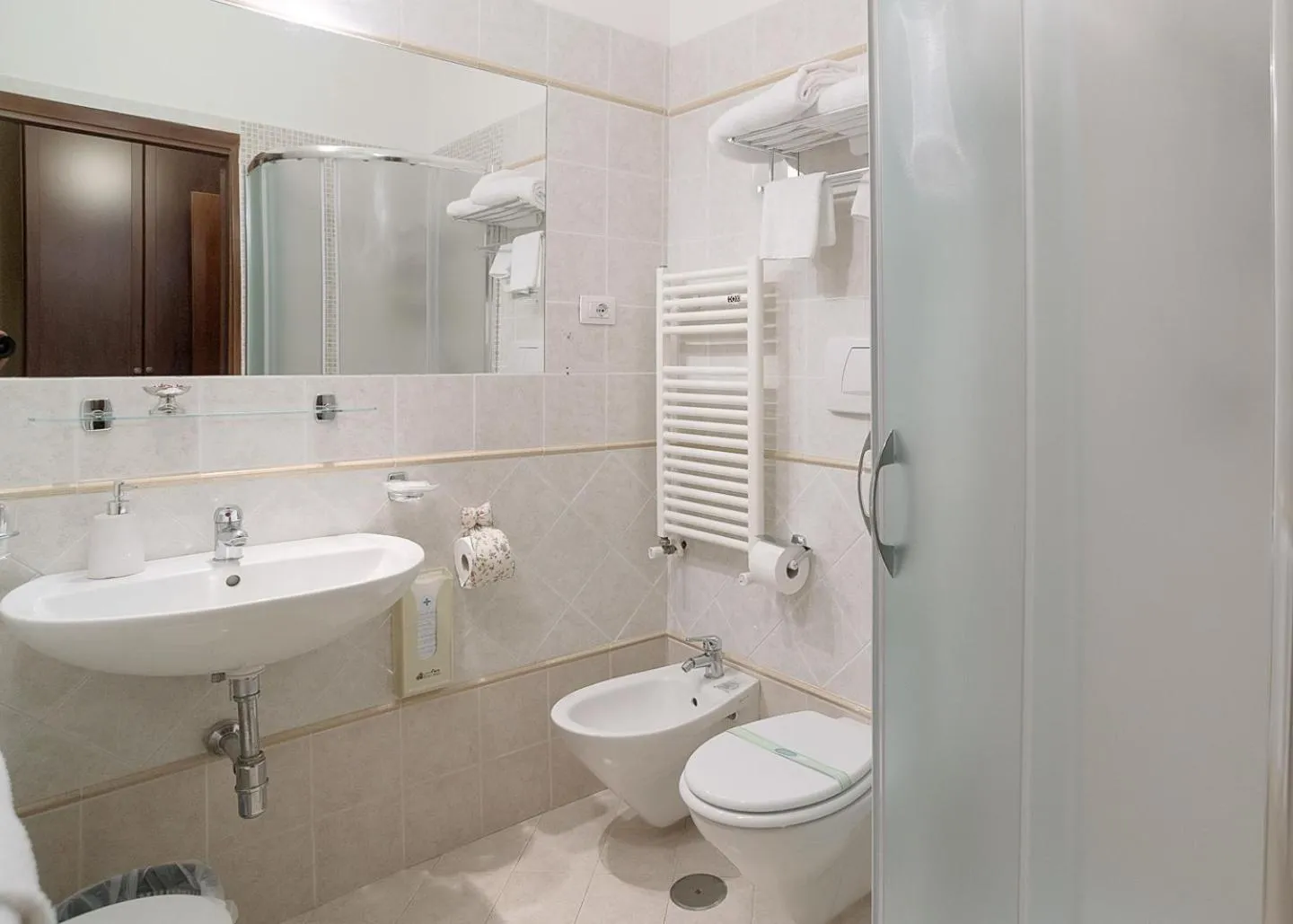 Bathroom in Hotel Relais Valle Orientina