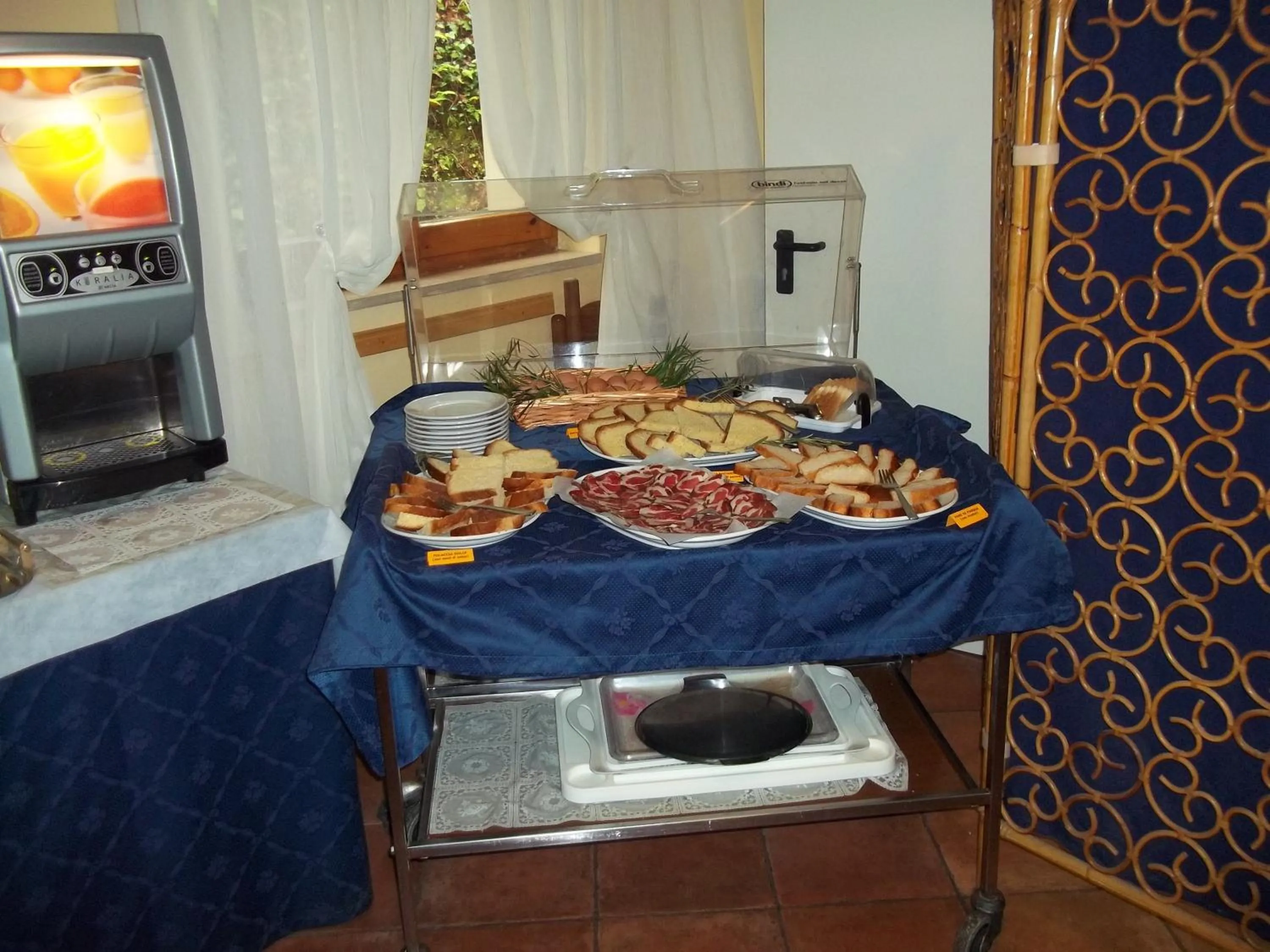 Meals in Hotel Relais Valle Orientina