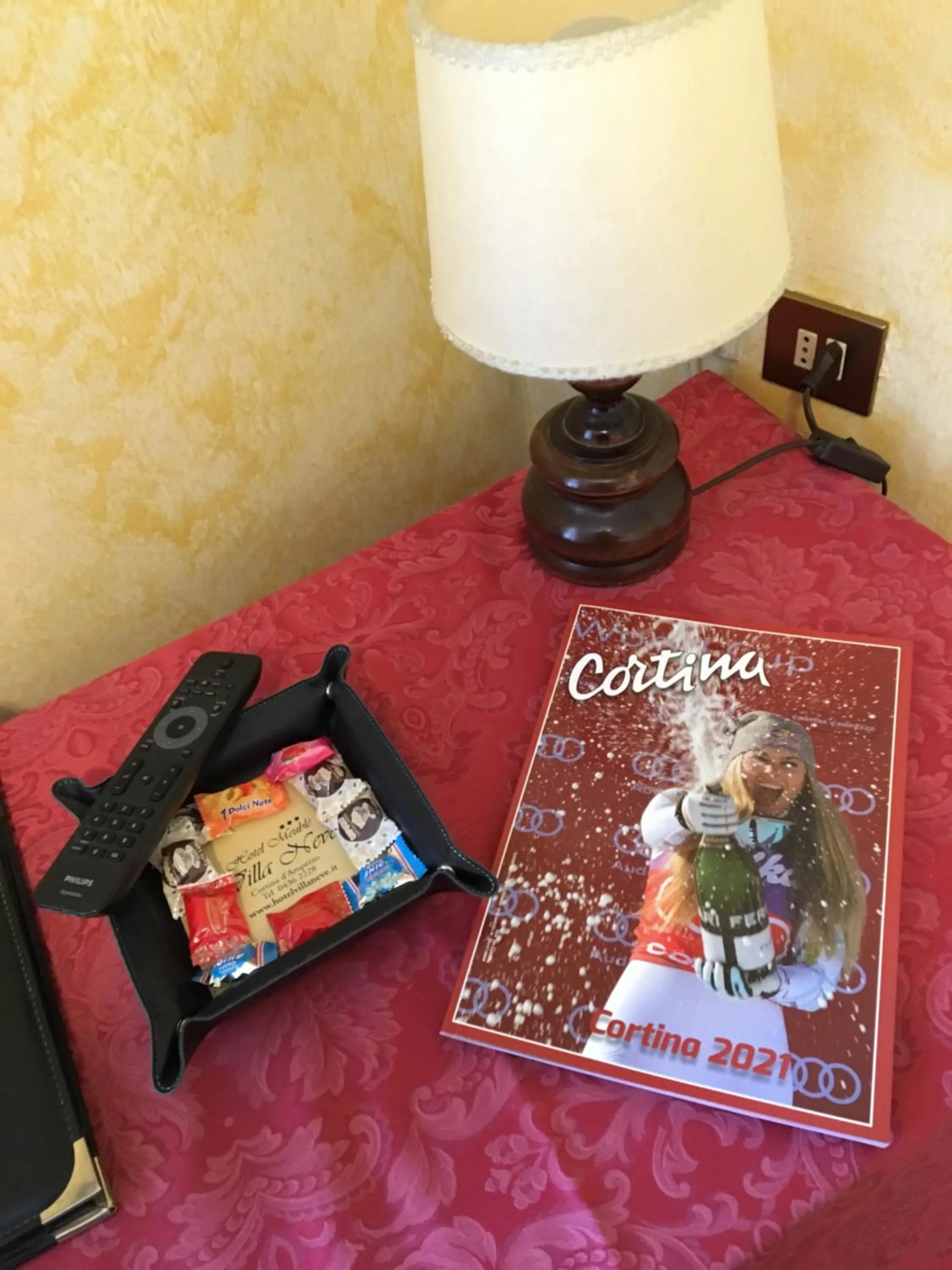 Decorative detail in Meuble Villa Neve