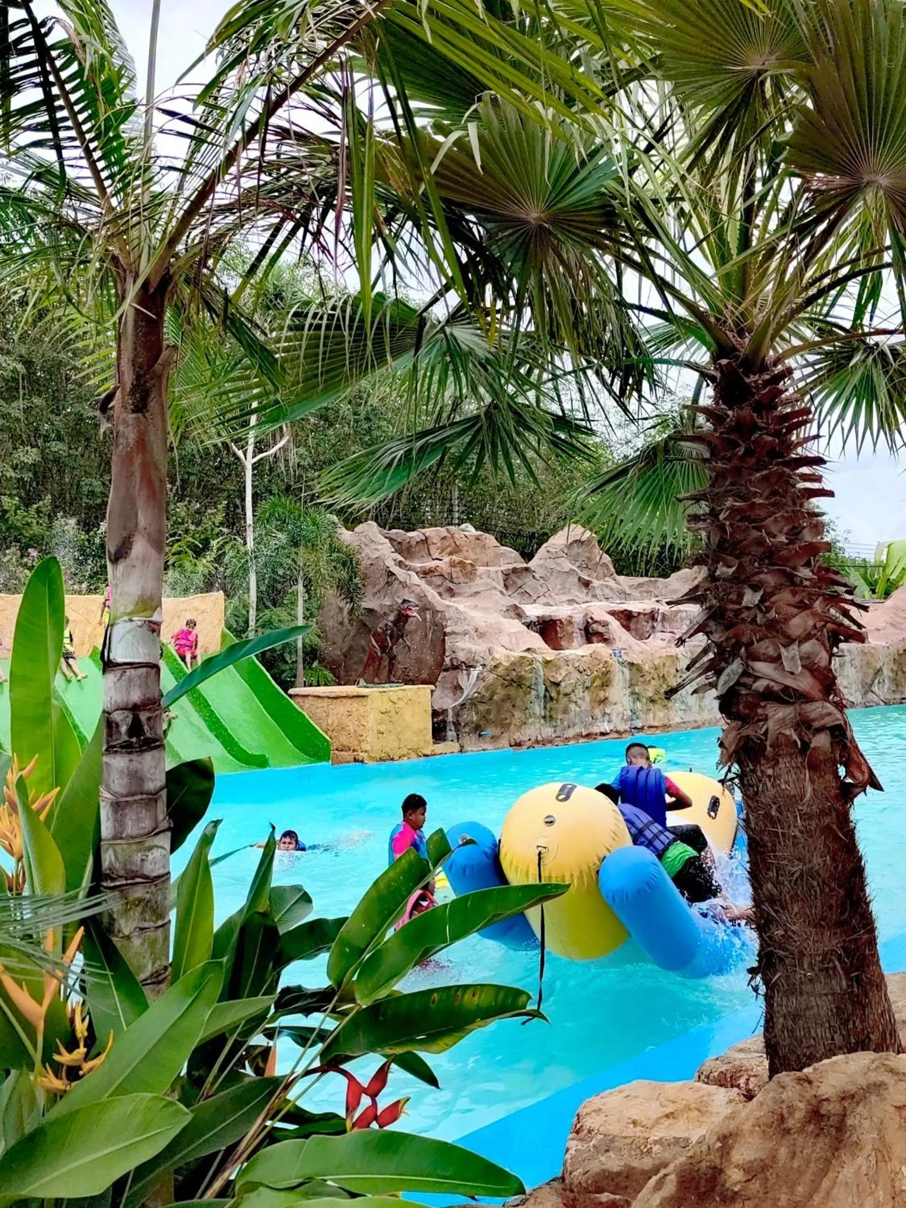 Aqua park in Trang Oasis Waterpark Hotel