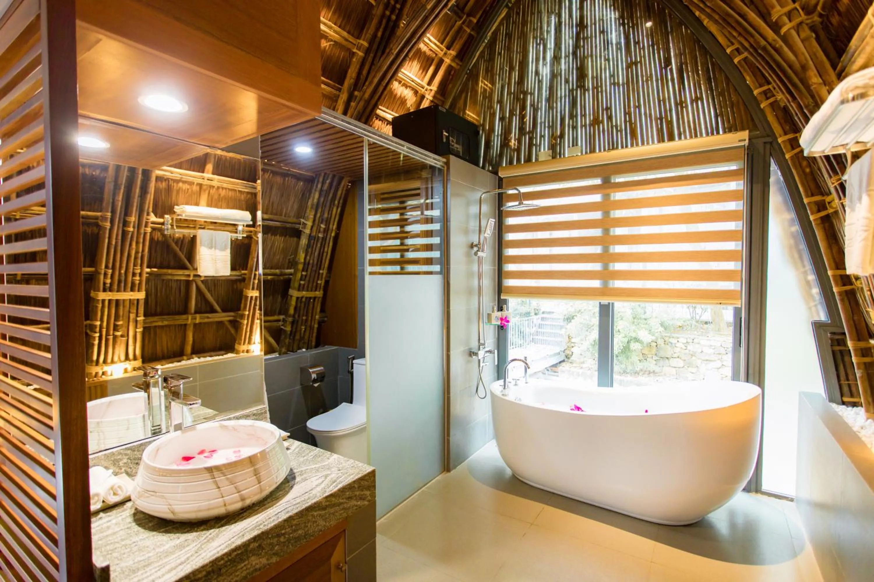 Shower in Wyndham Grand Vedana Ninh Binh Resort