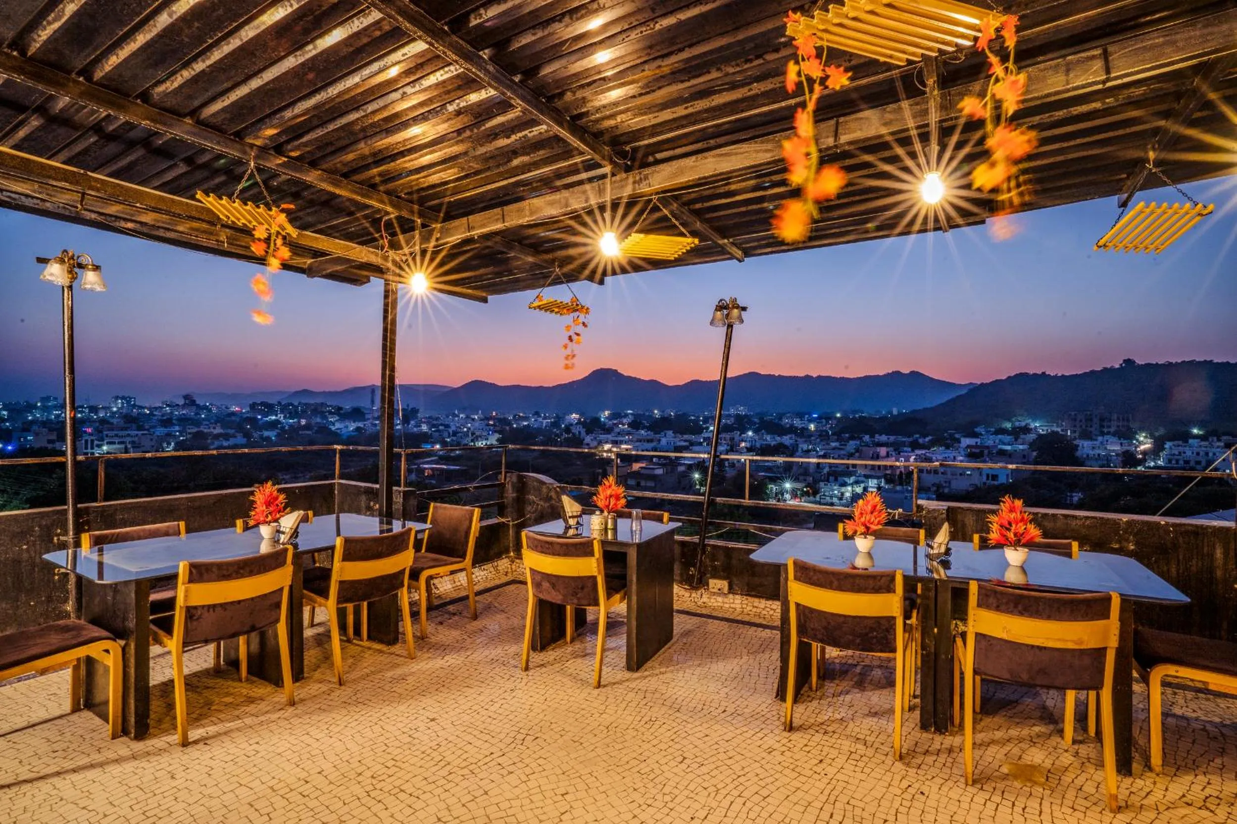 Restaurant/places to eat in Tripli Udaipur