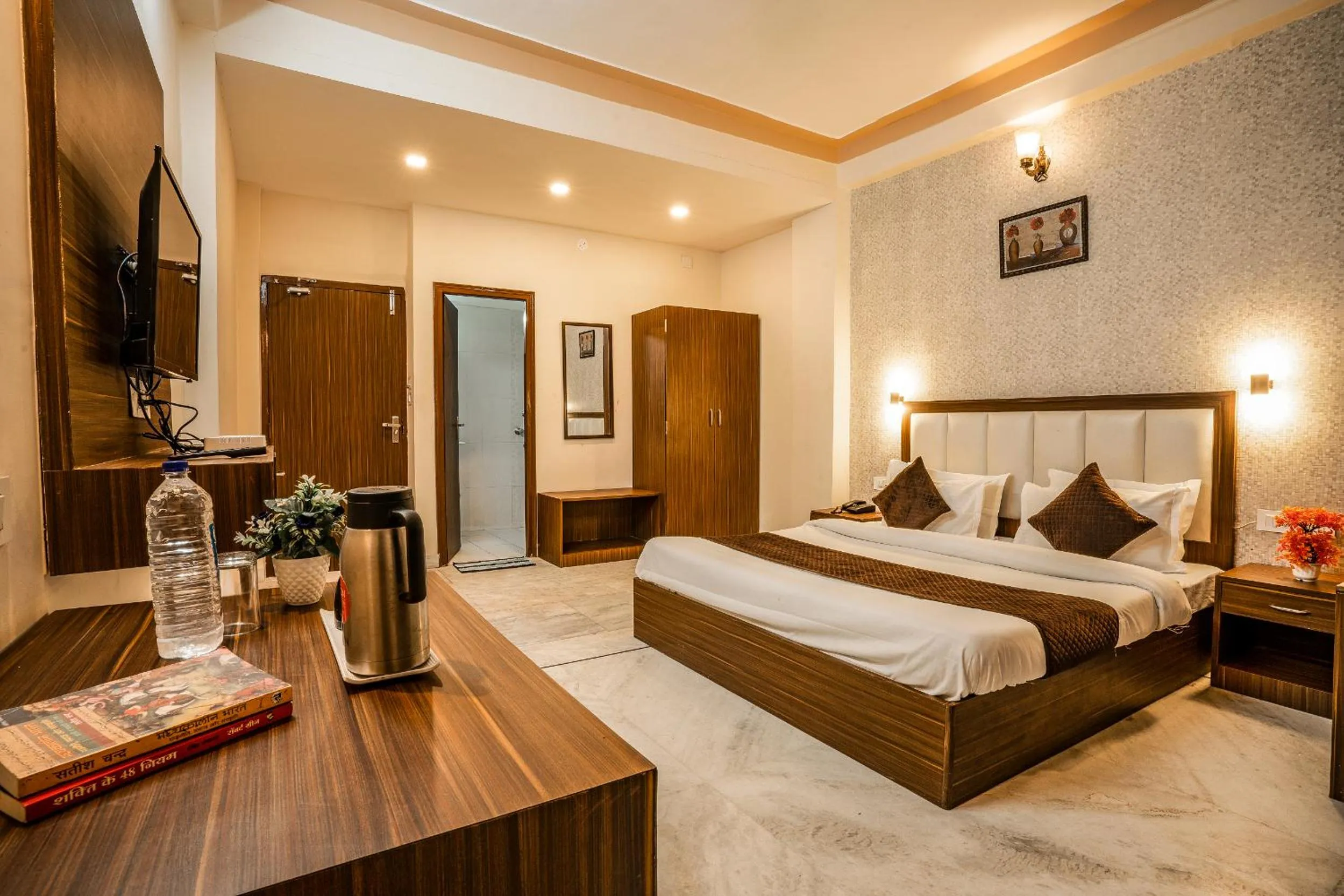 Bedroom, Bed in Tripli Udaipur