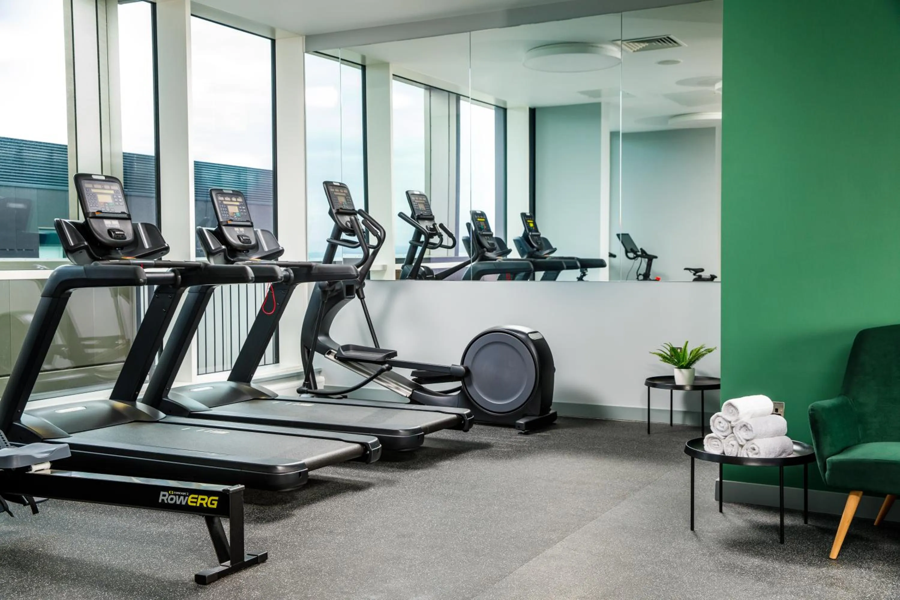 Fitness centre/facilities in Holiday Inn Manchester Airport T2 by IHG